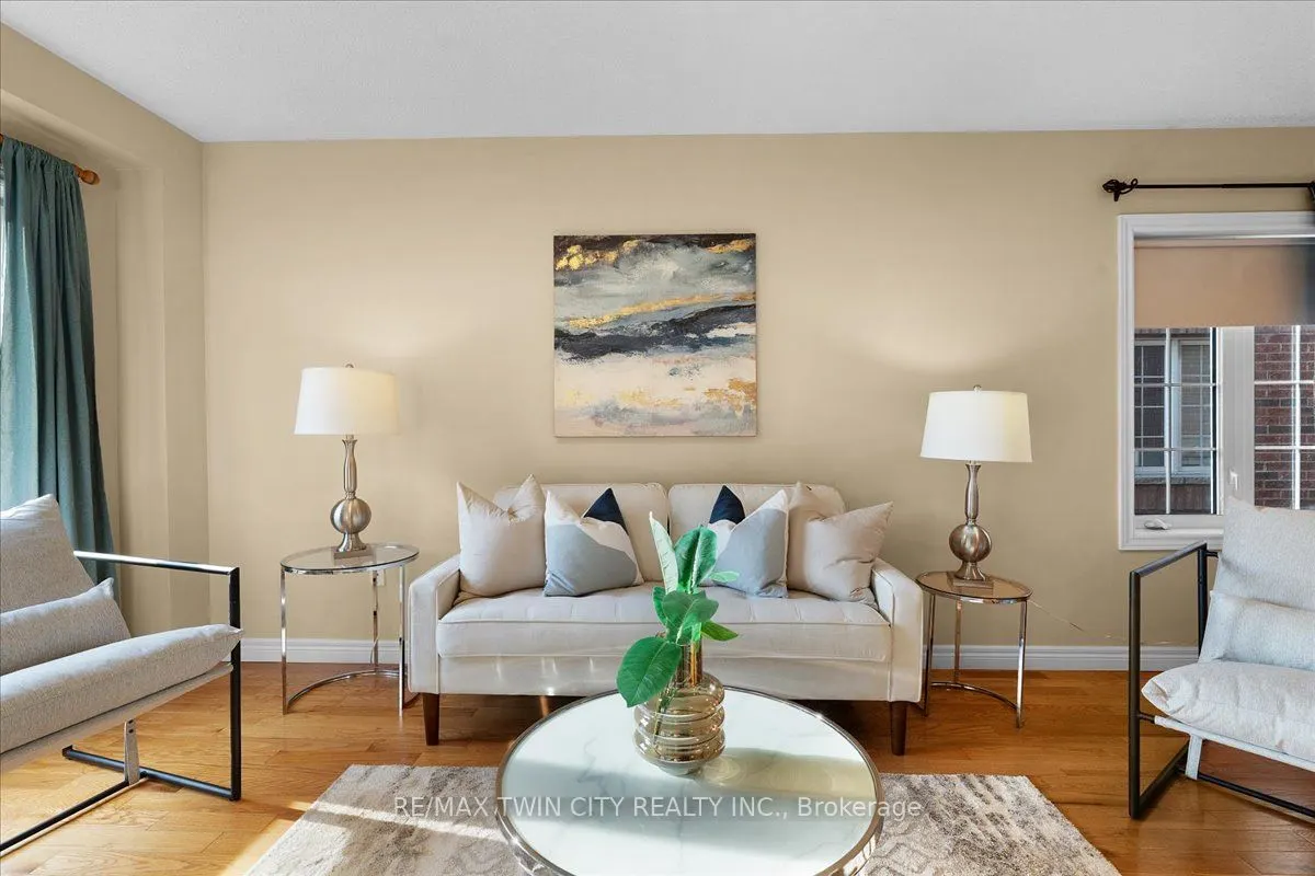 250 Ainslie Street S, #48