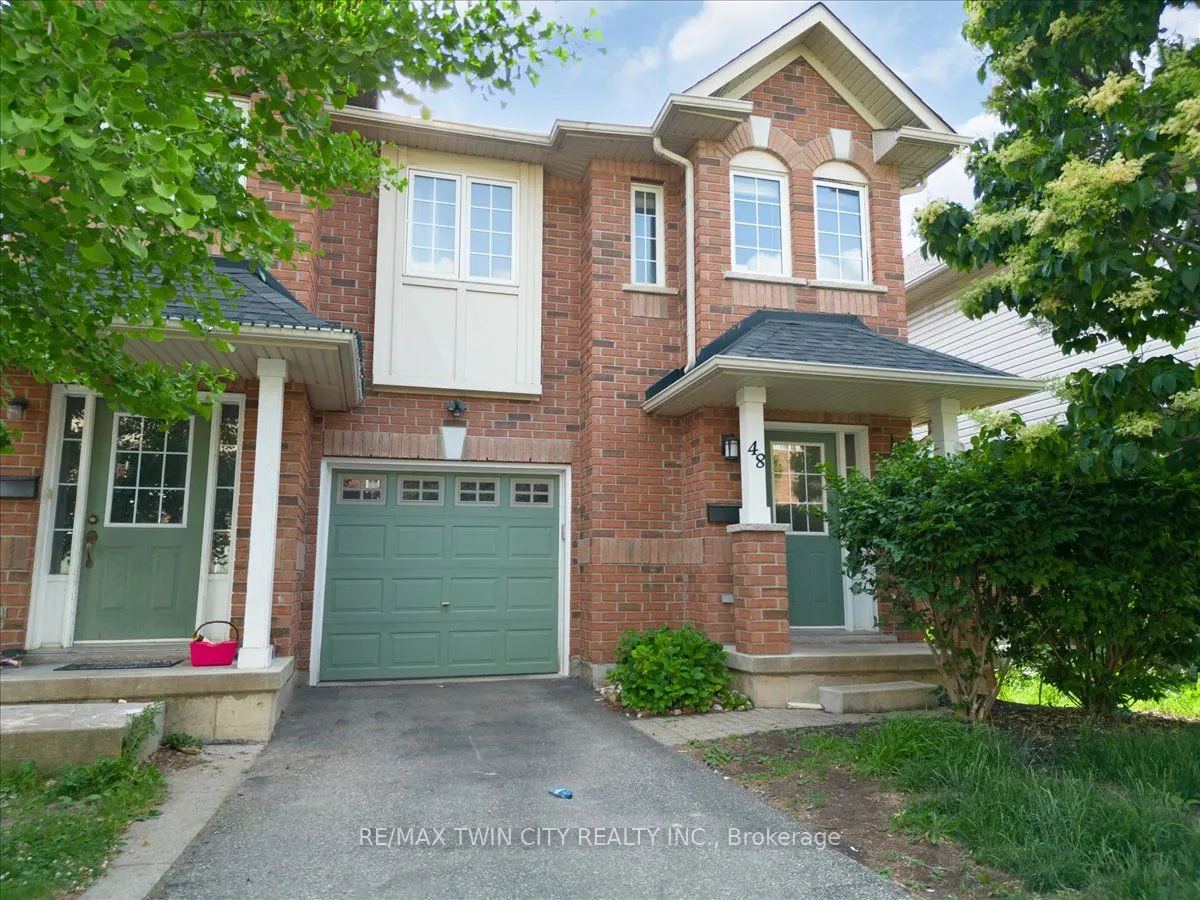 250 Ainslie Street S, #48