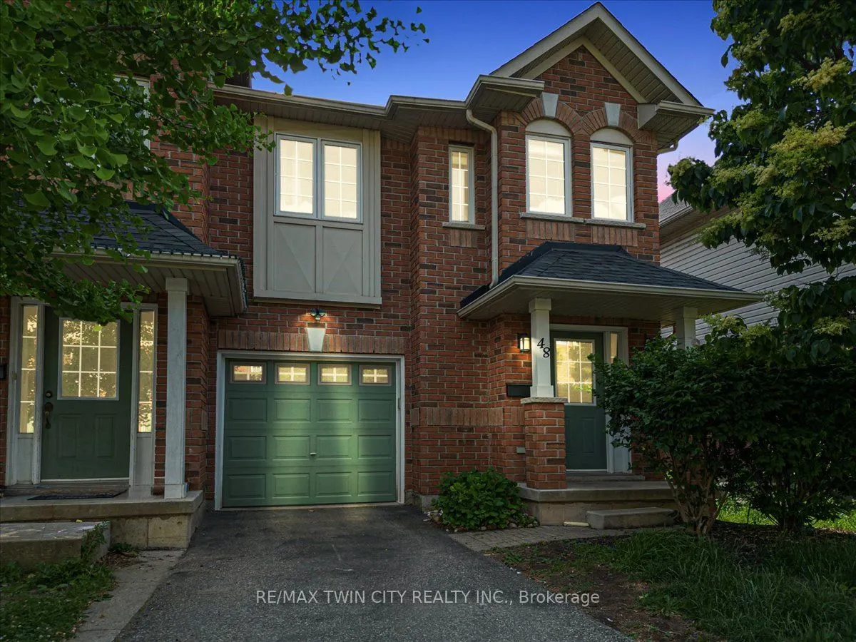 250 Ainslie Street S, #48