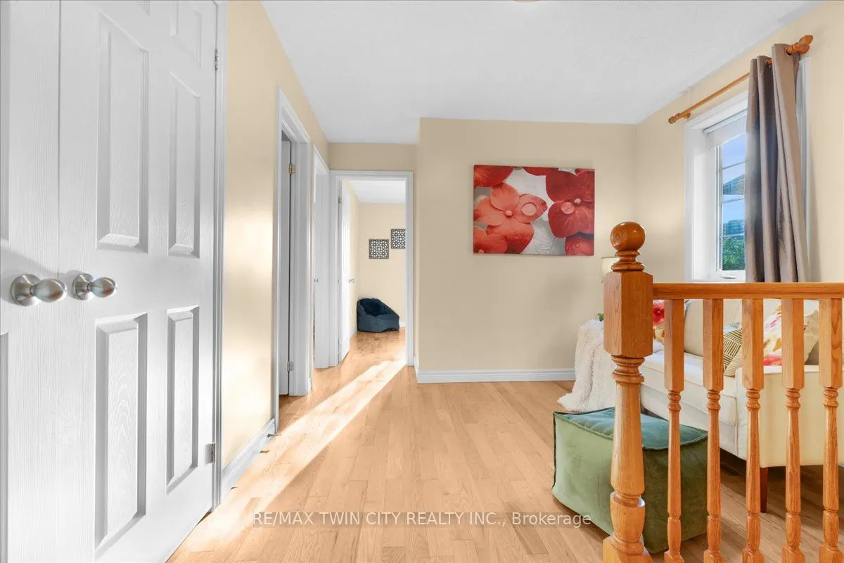250 Ainslie Street S, #48