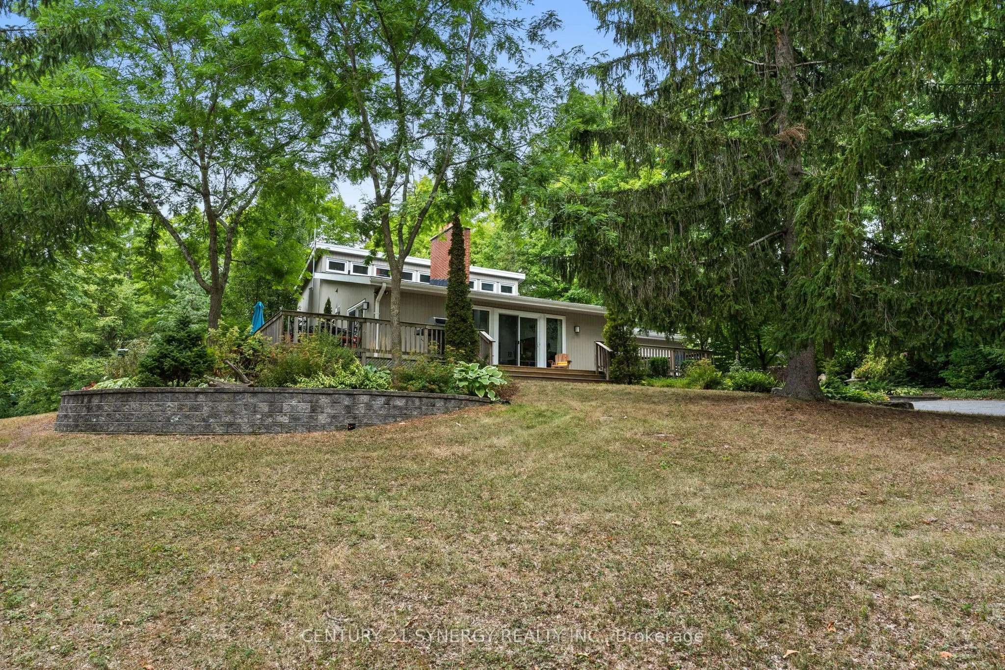 5984 Third Line Road N