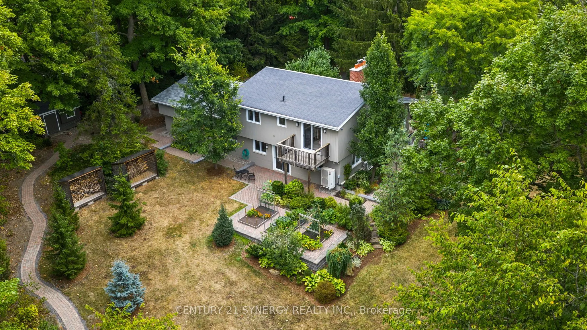 5984 Third Line Road N