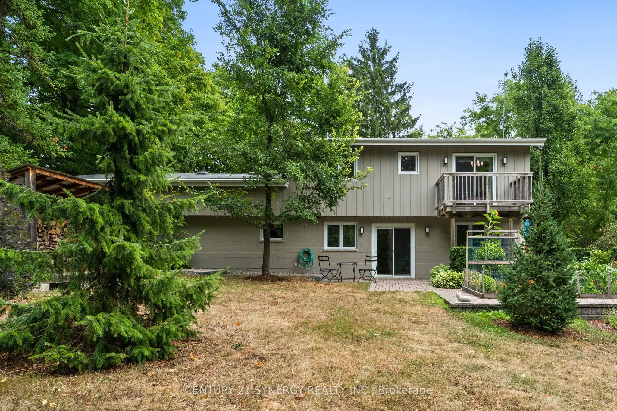 5984 Third Line Road N