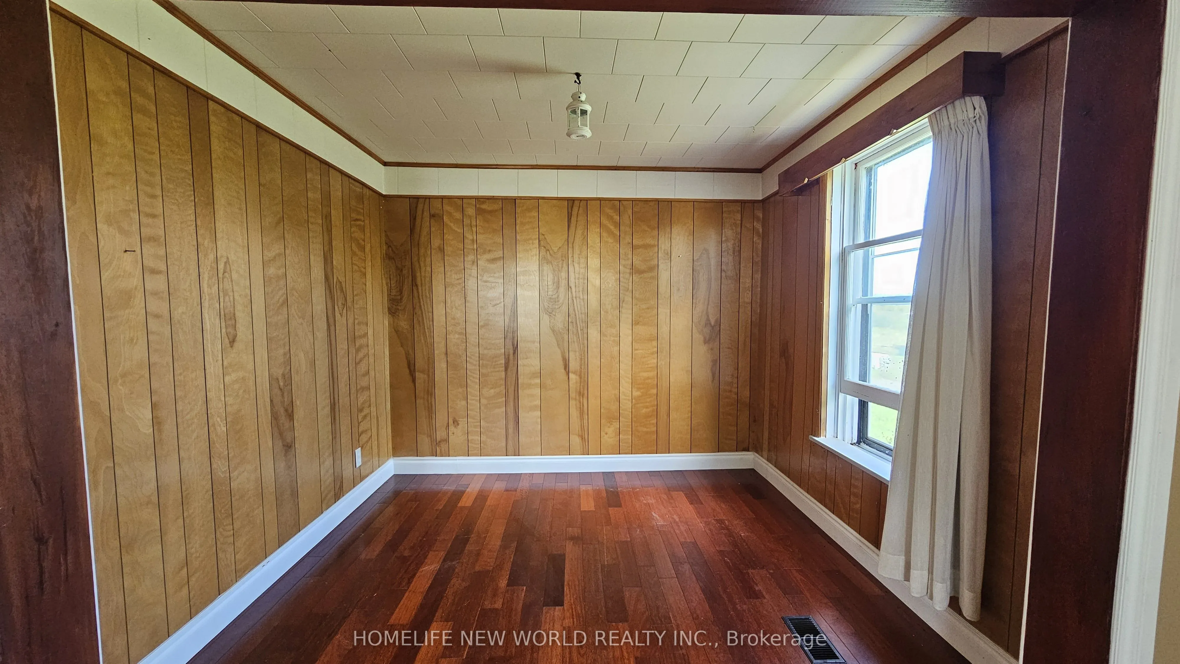 488 Boundary Road