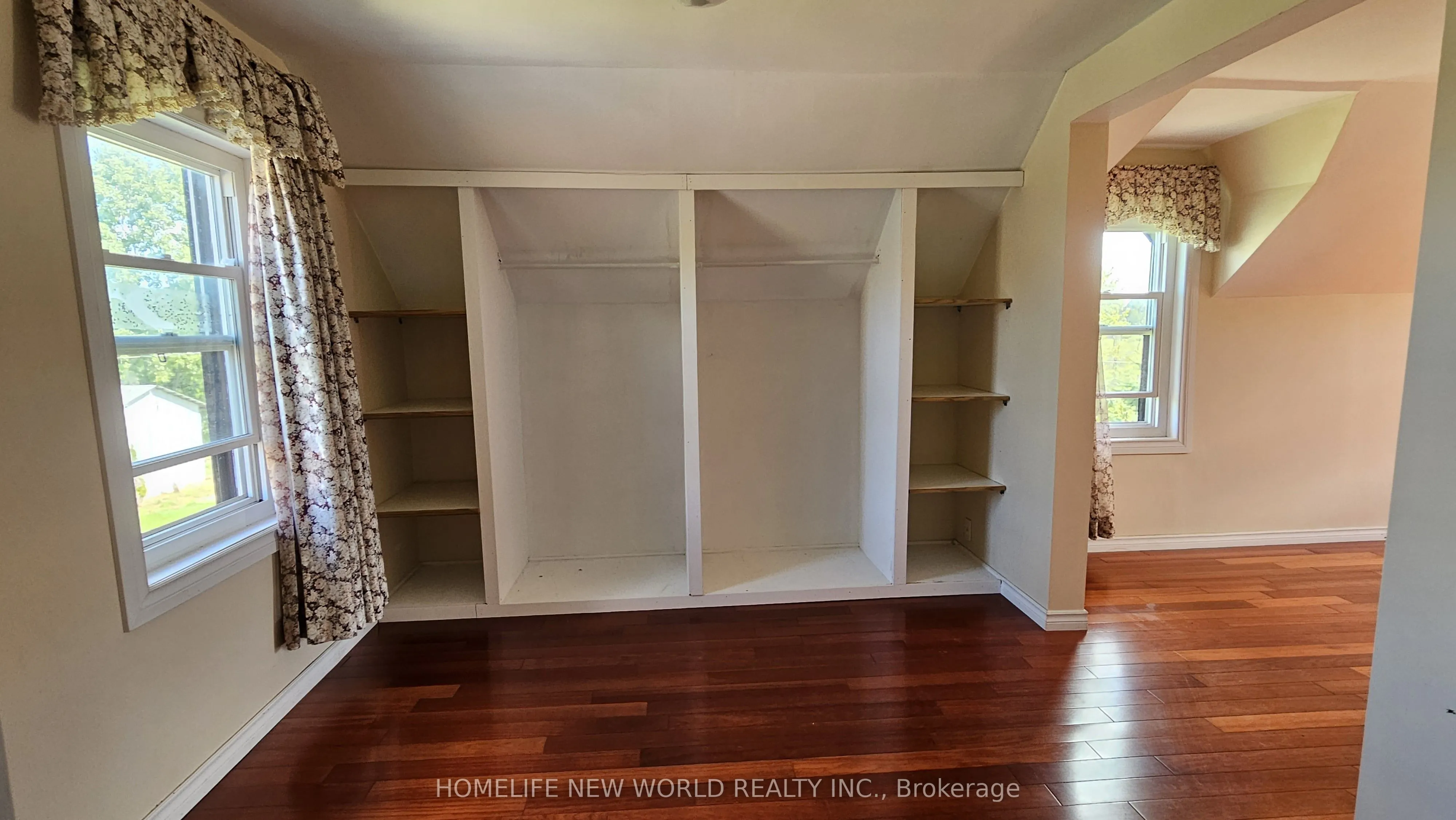 488 Boundary Road
