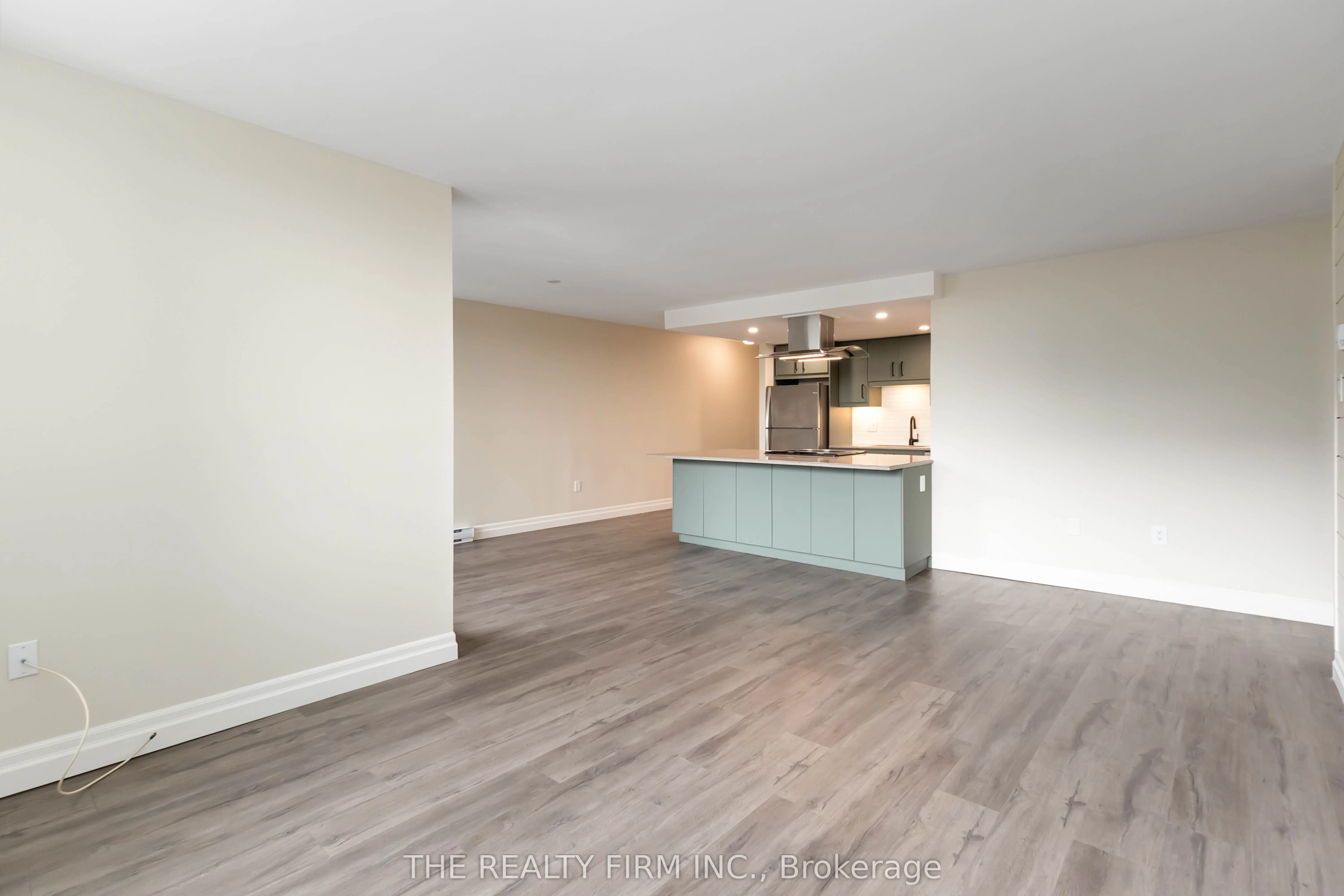 155 Kent Street, #1405
