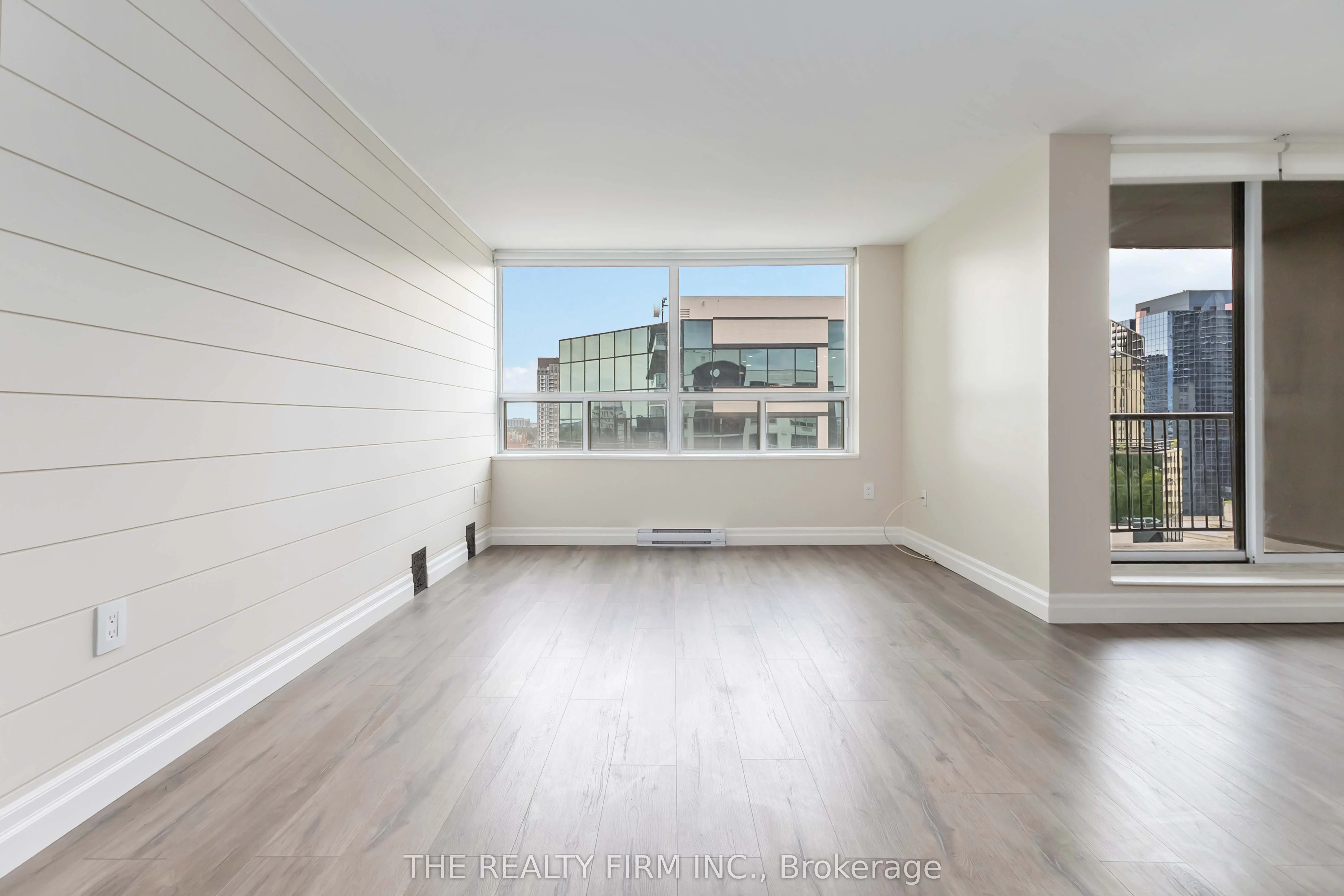 155 Kent Street, #1405