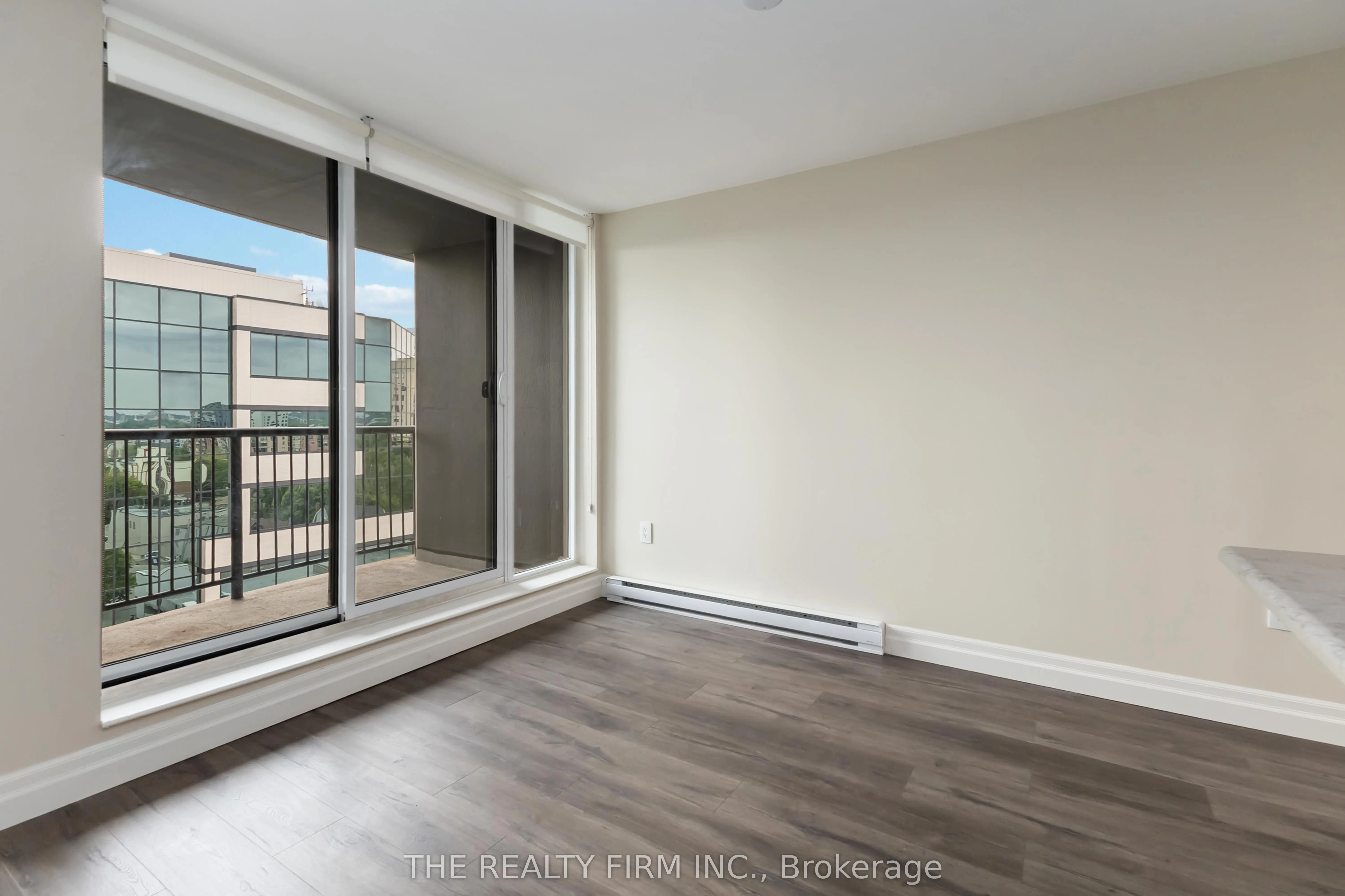 155 Kent Street, #1405