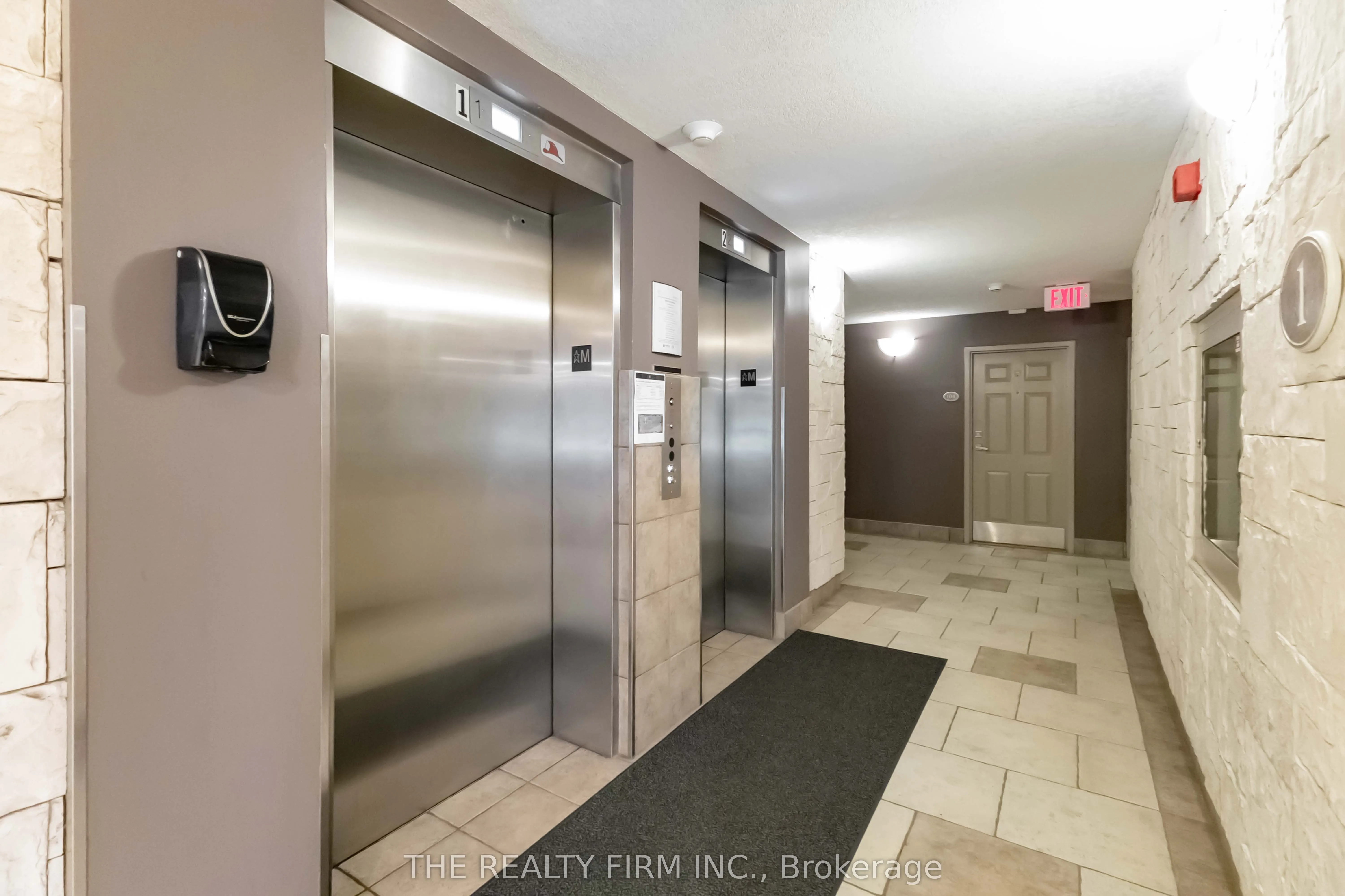 155 Kent Street, #1405