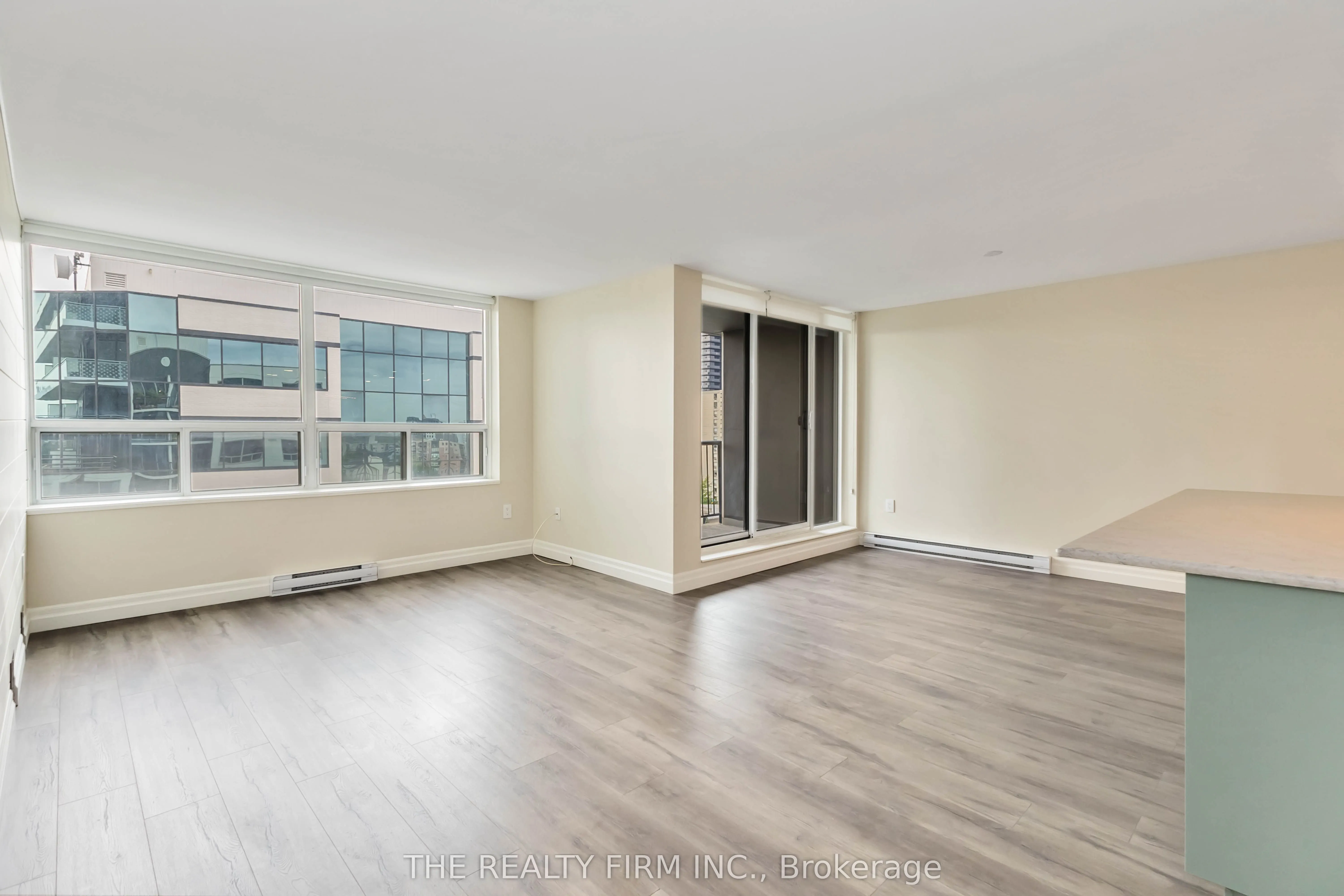 155 Kent Street, #1405