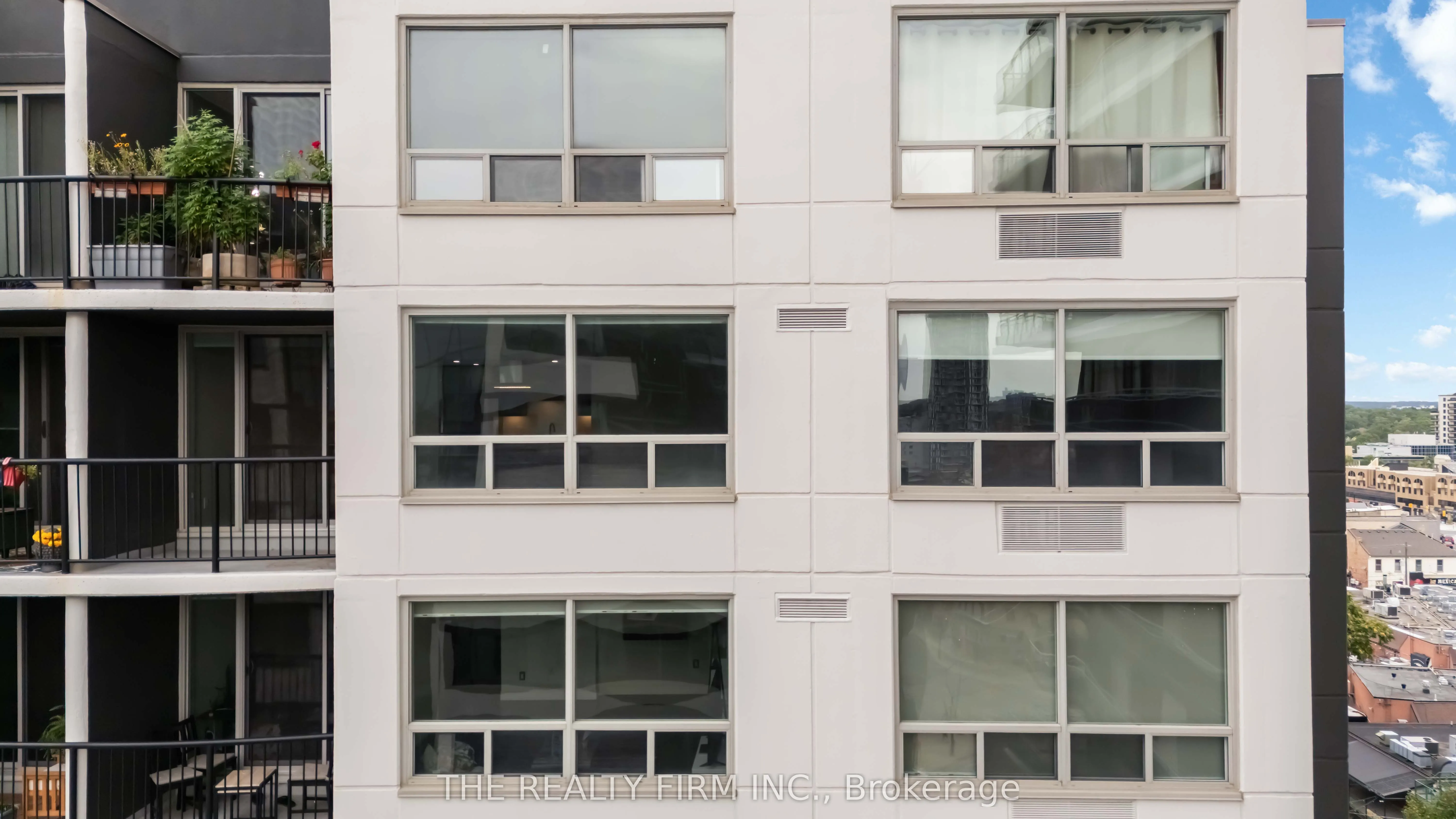 155 Kent Street, #1405