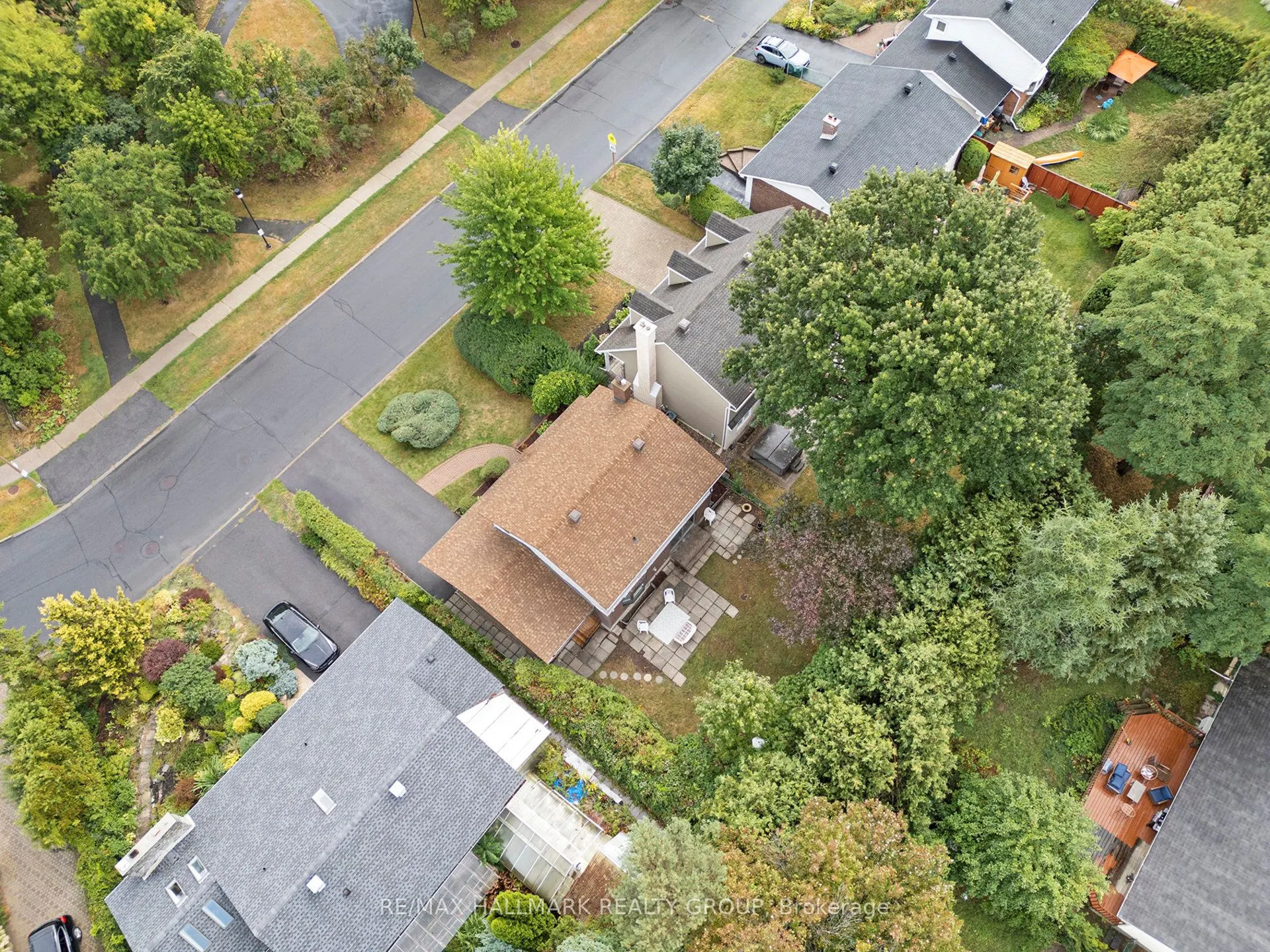 618 La Verendrye Drive
