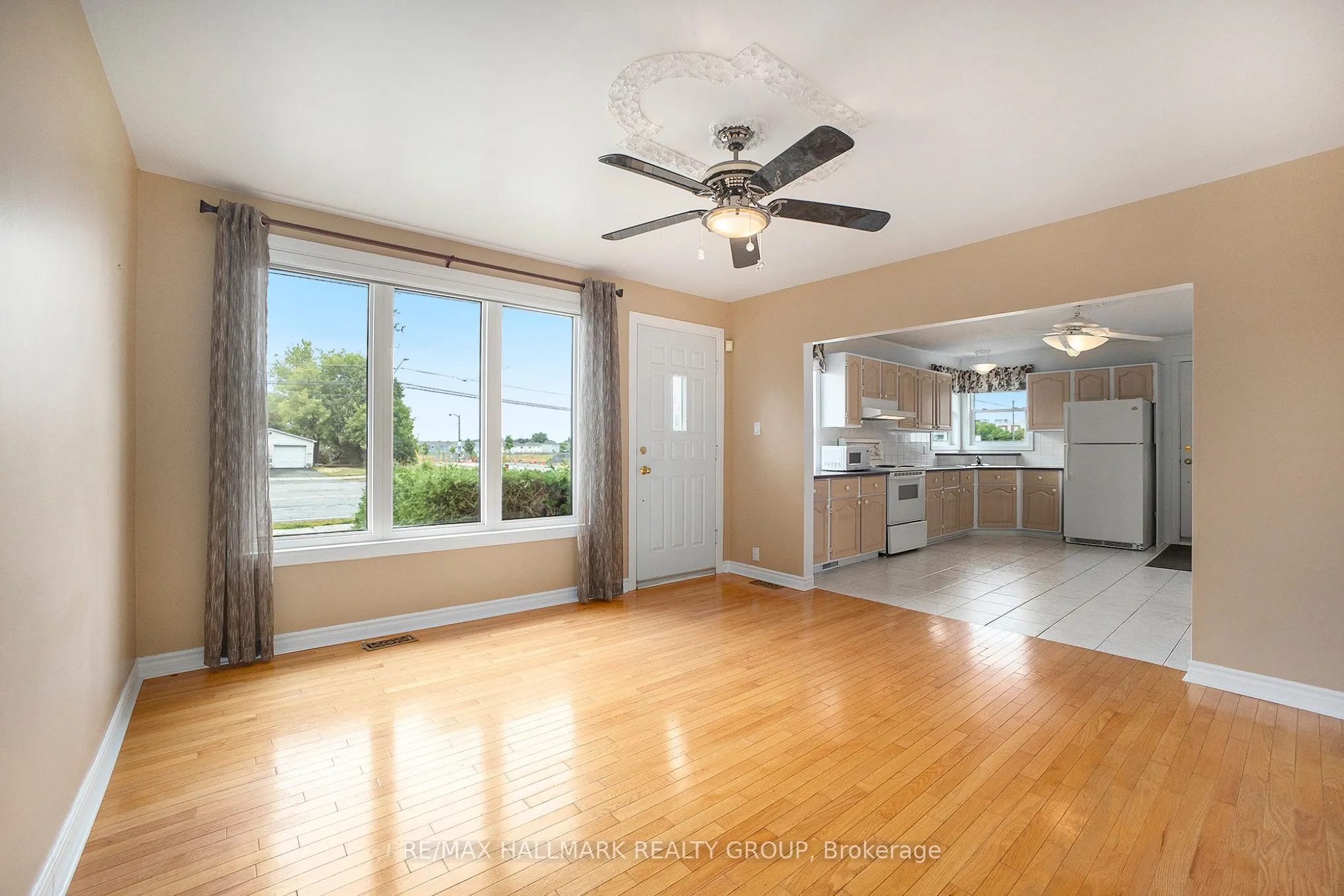 3533 Innes Road