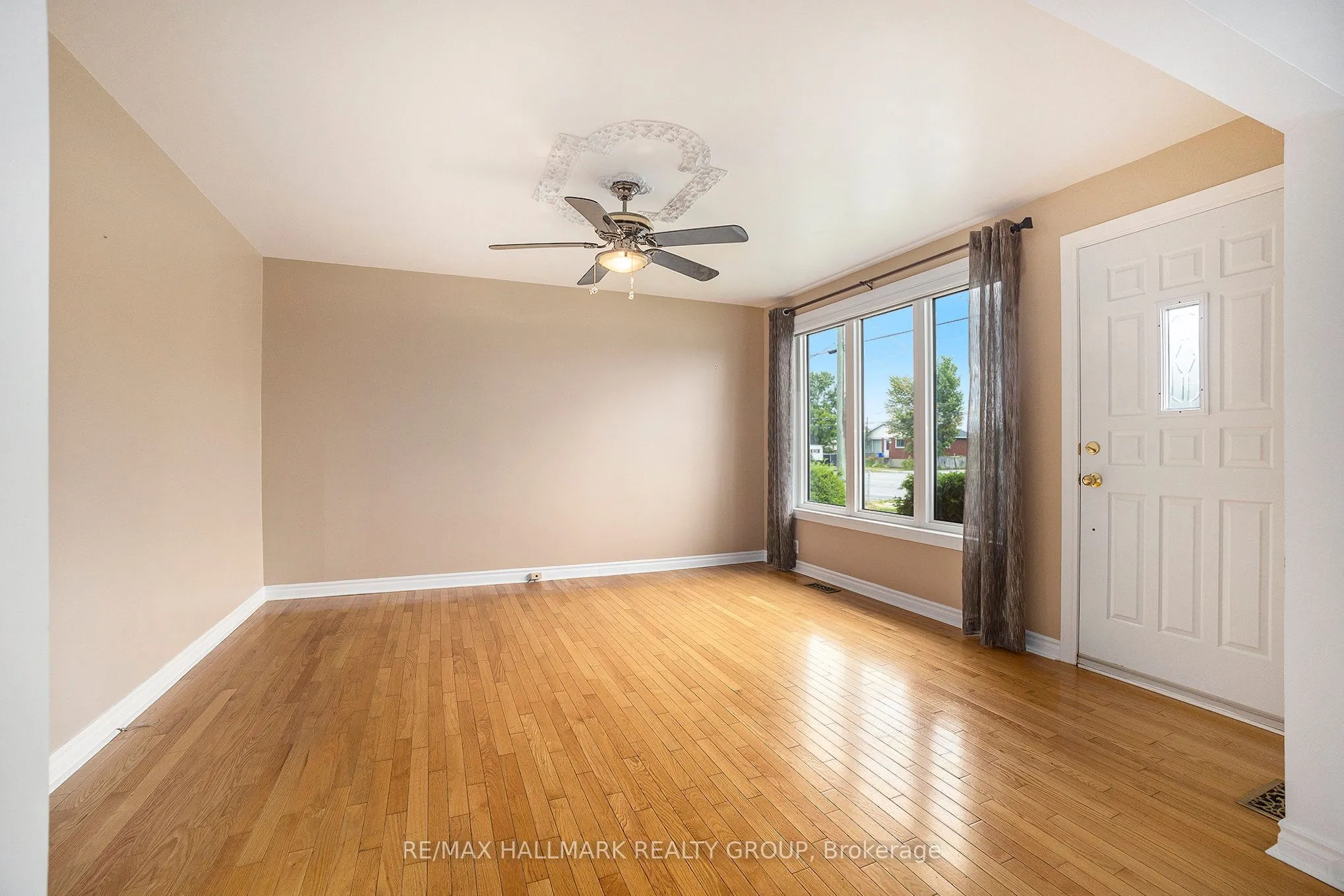 3533 Innes Road