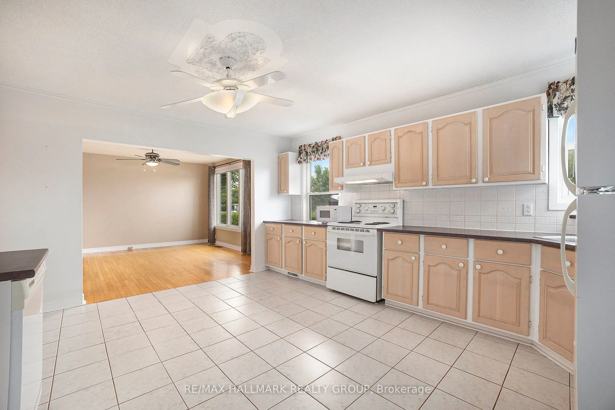 3533 Innes Road