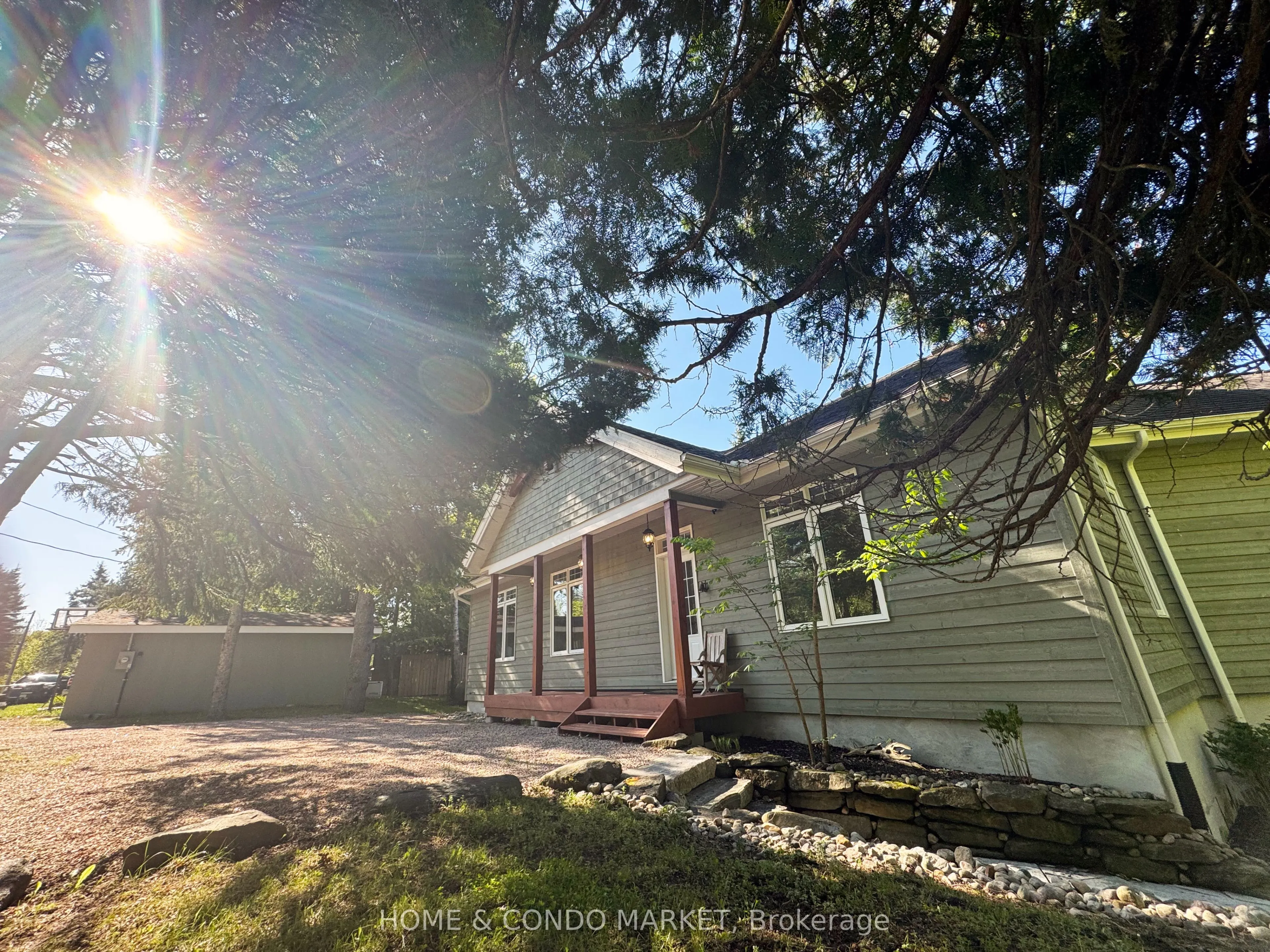 14 Charles Avenue