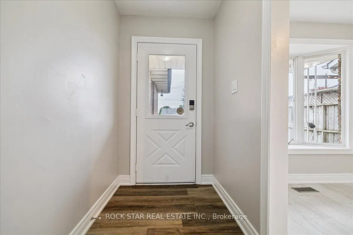 61 Adis Avenue