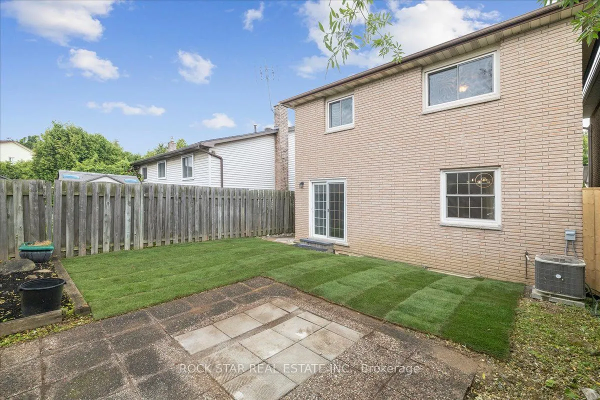 61 Adis Avenue