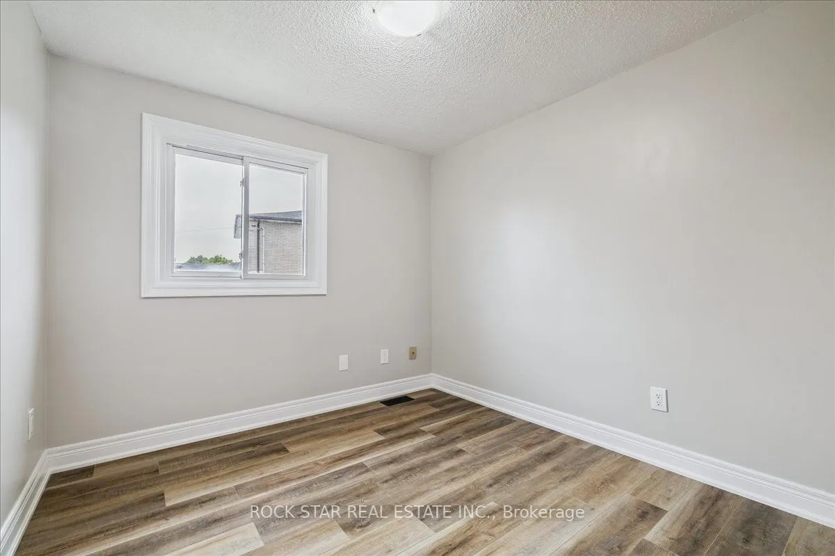 61 Adis Avenue