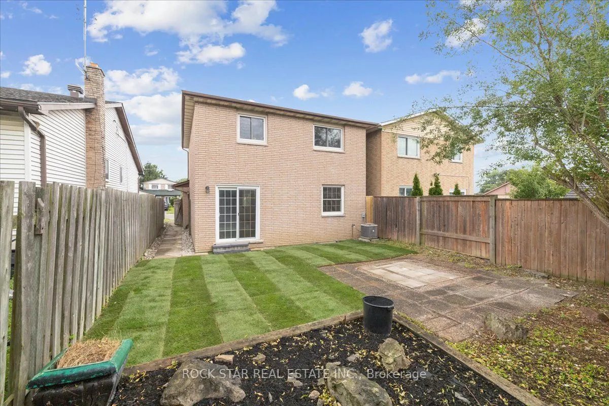 61 Adis Avenue