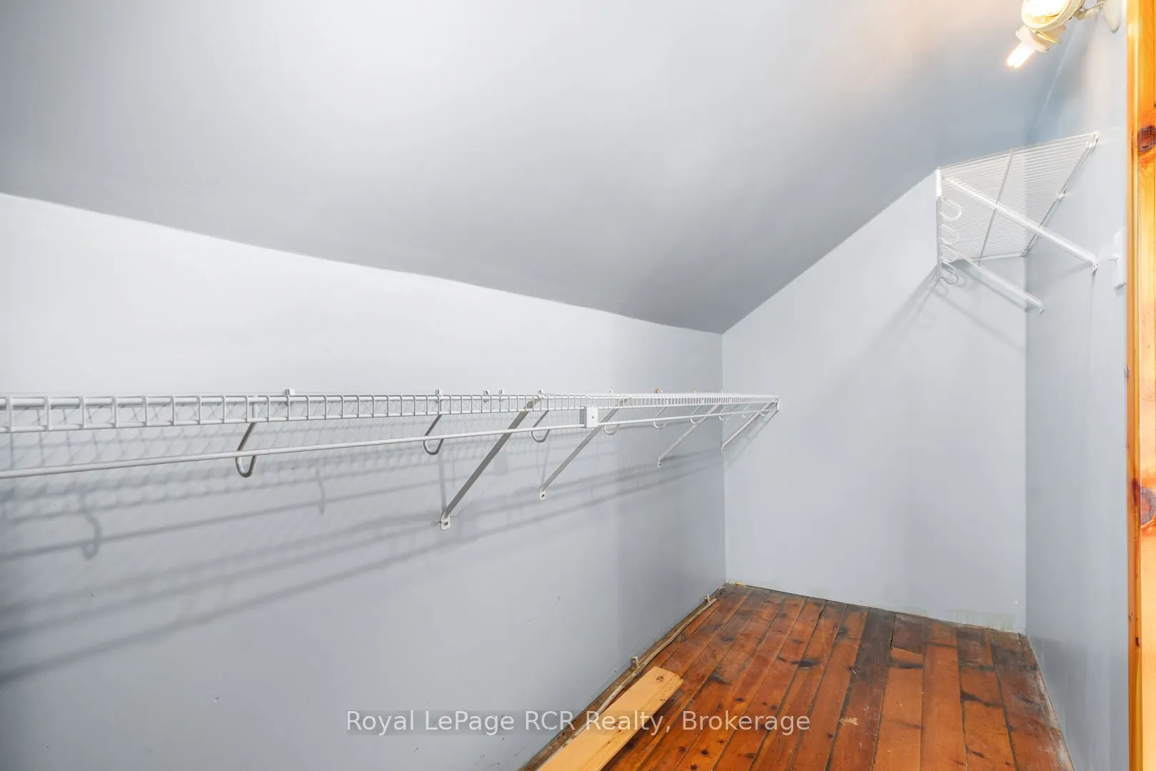 228 10 Concession