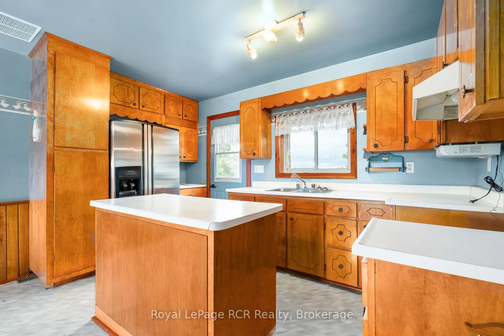 228 10 Concession