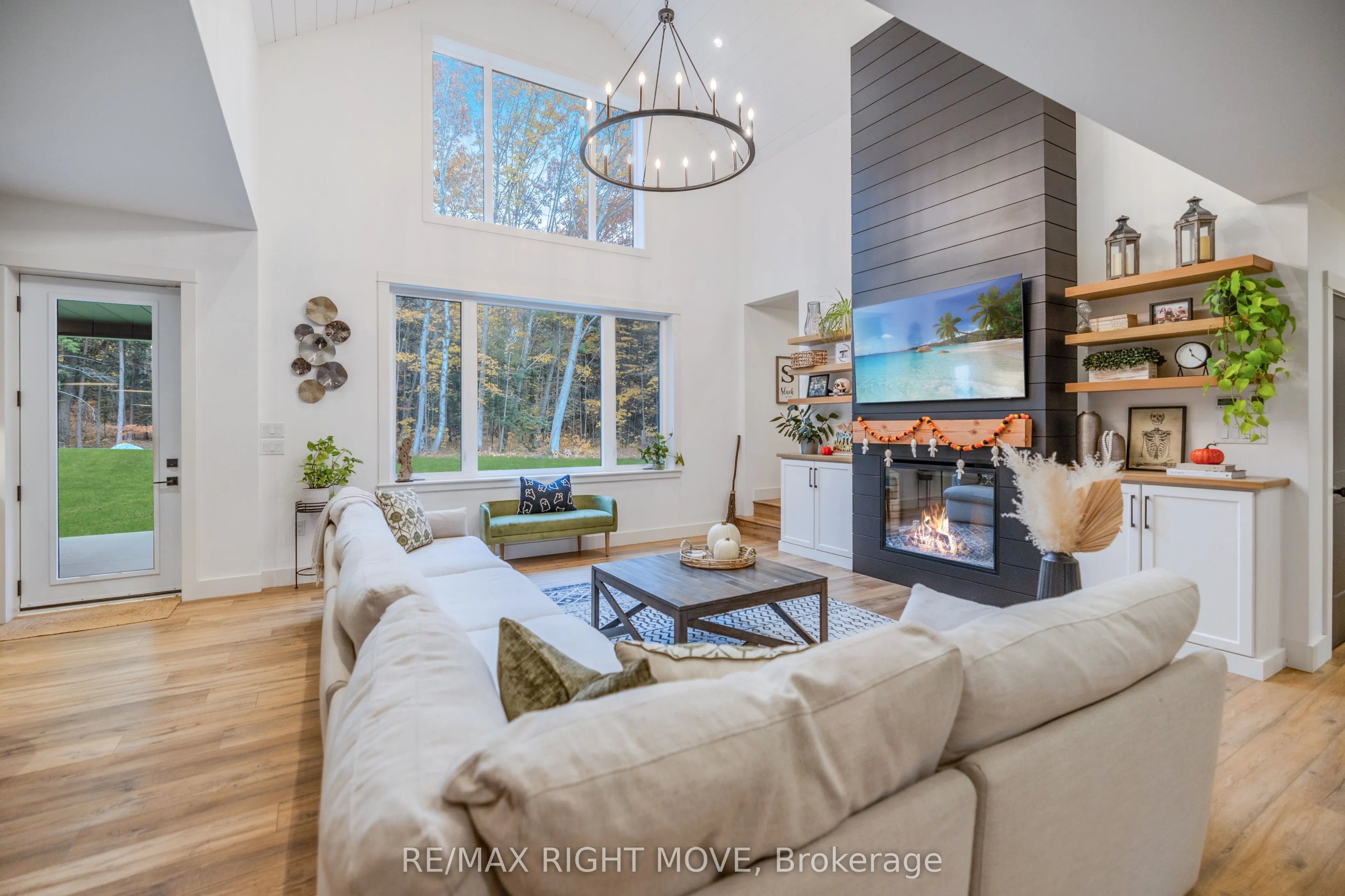 1025 Davis Drive