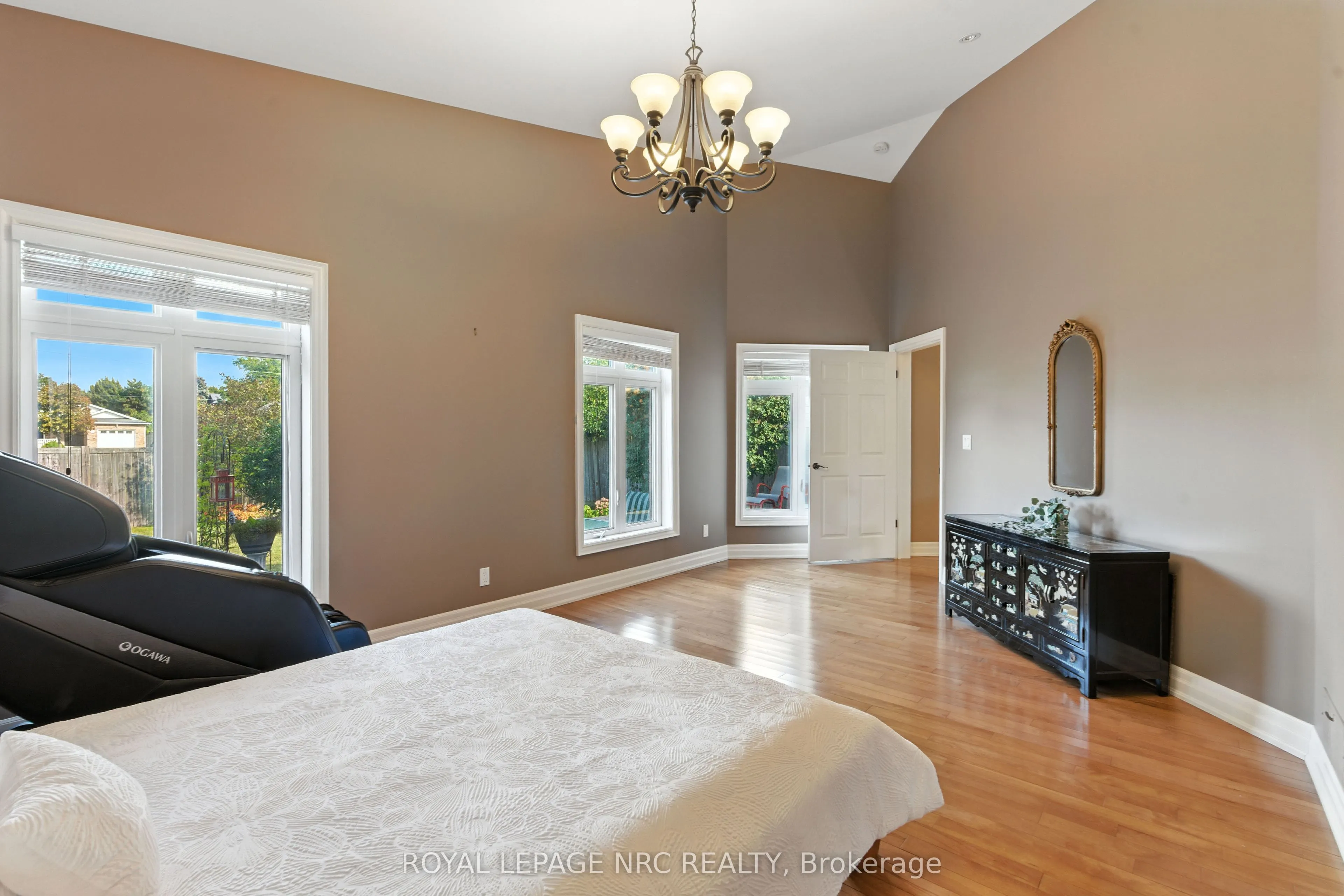 6 MCLEAN Court