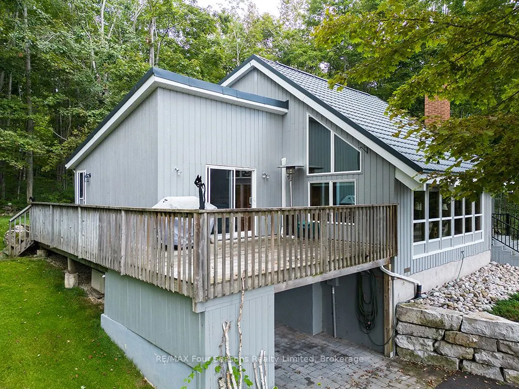 148 Northmount Crescent