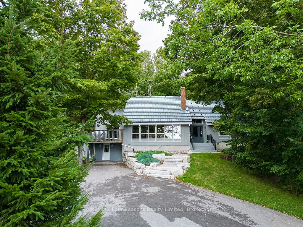 148 Northmount Crescent