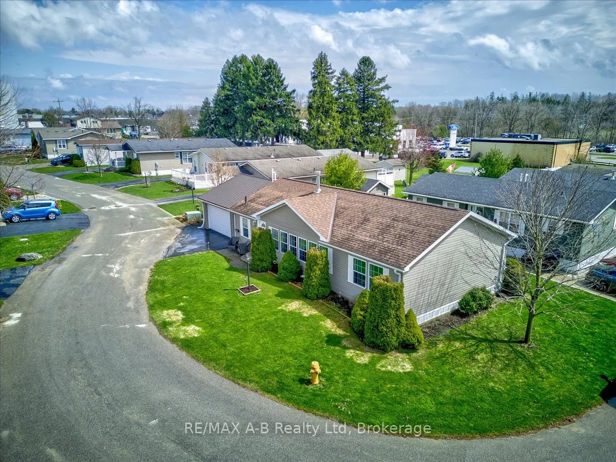 25 Thames Road, #27