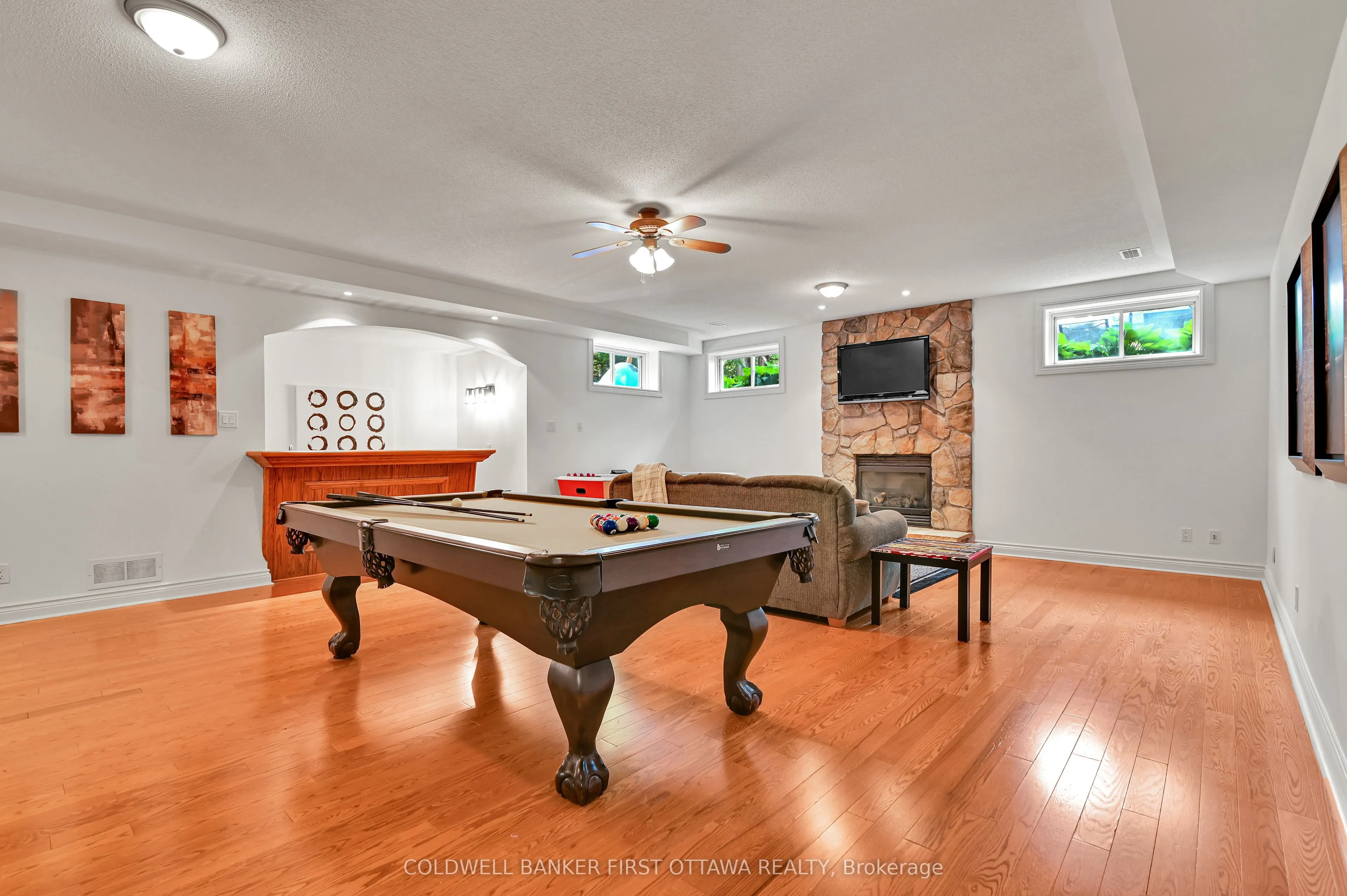 18 Cypress Gardens