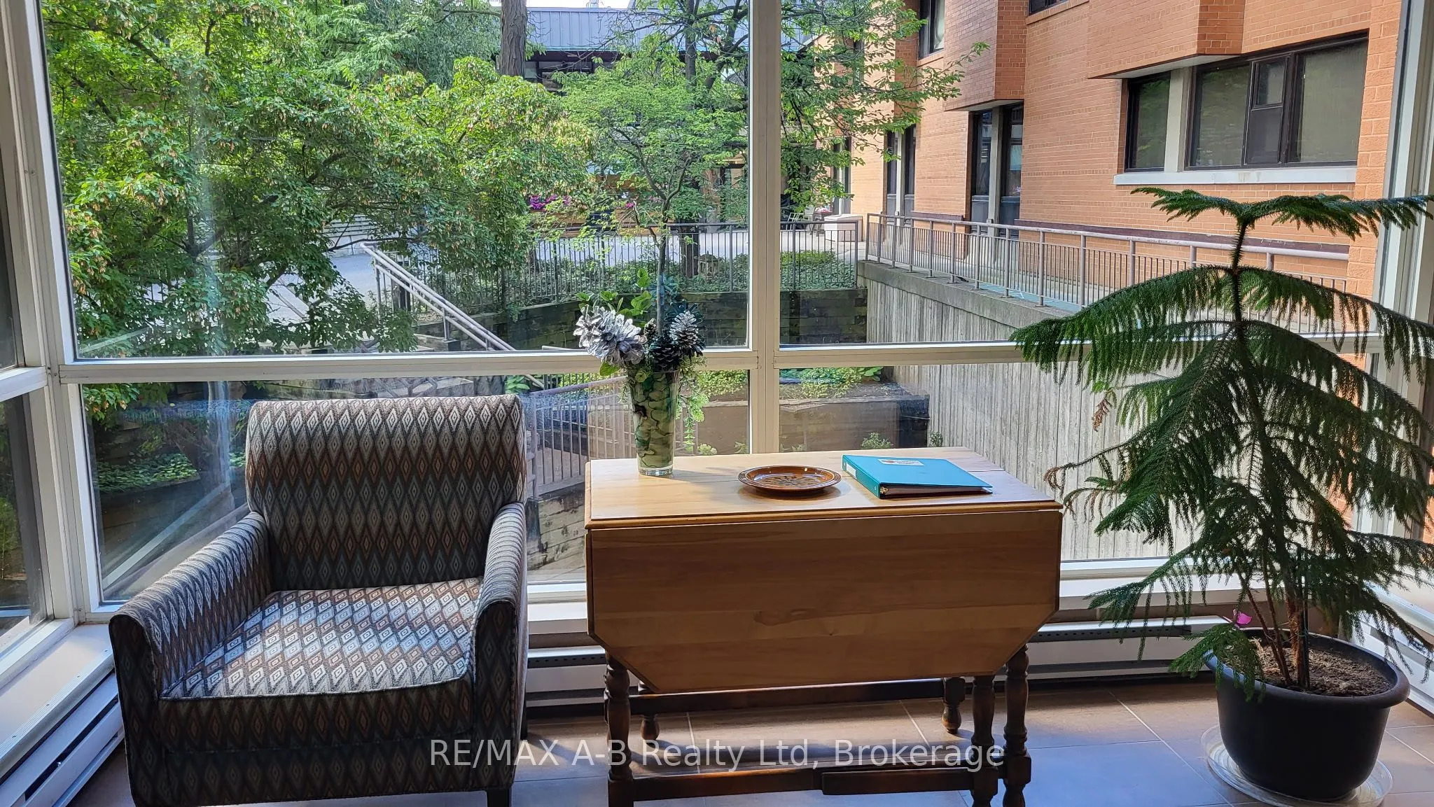 300 John Street S, #29