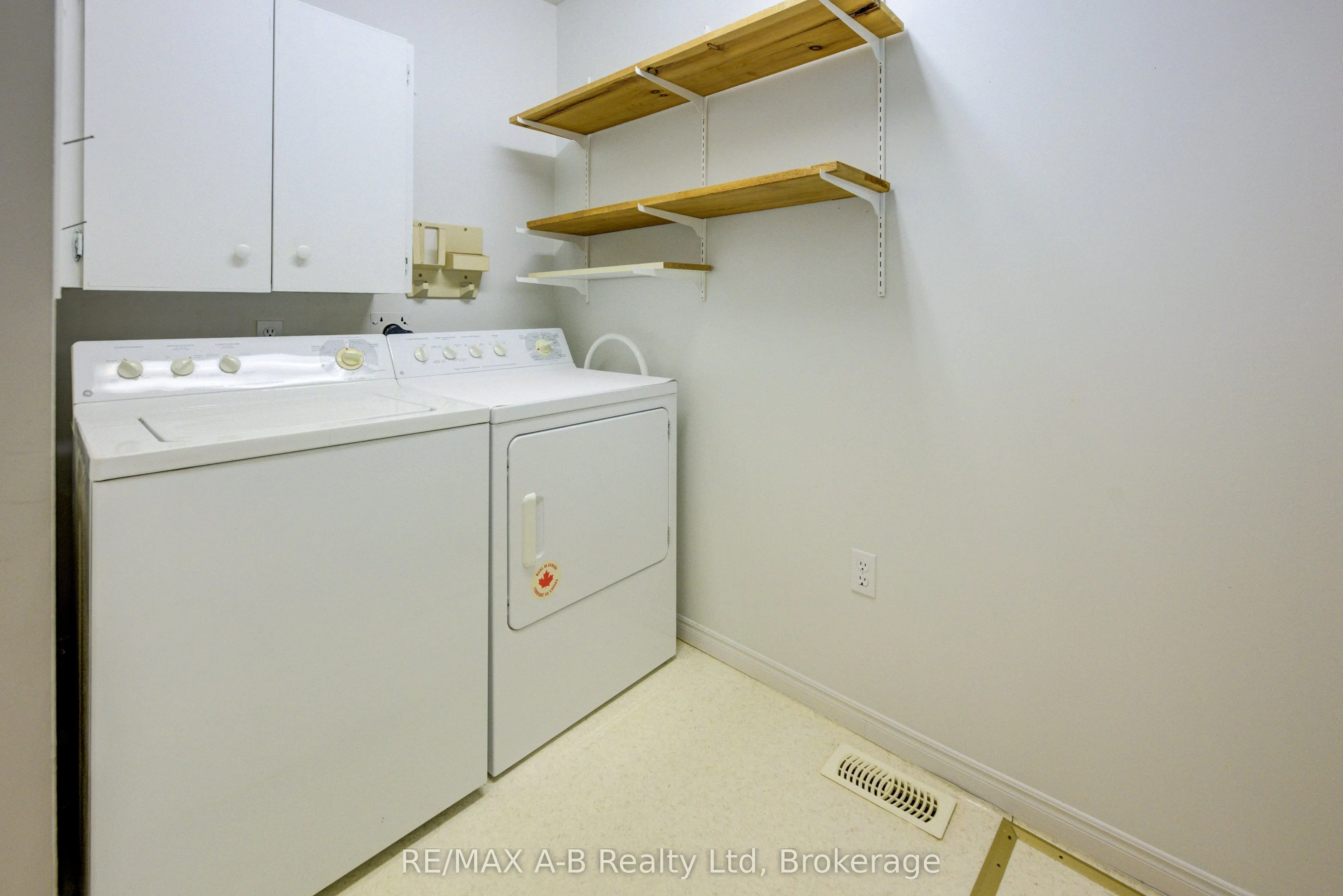 300 John Street S, #29