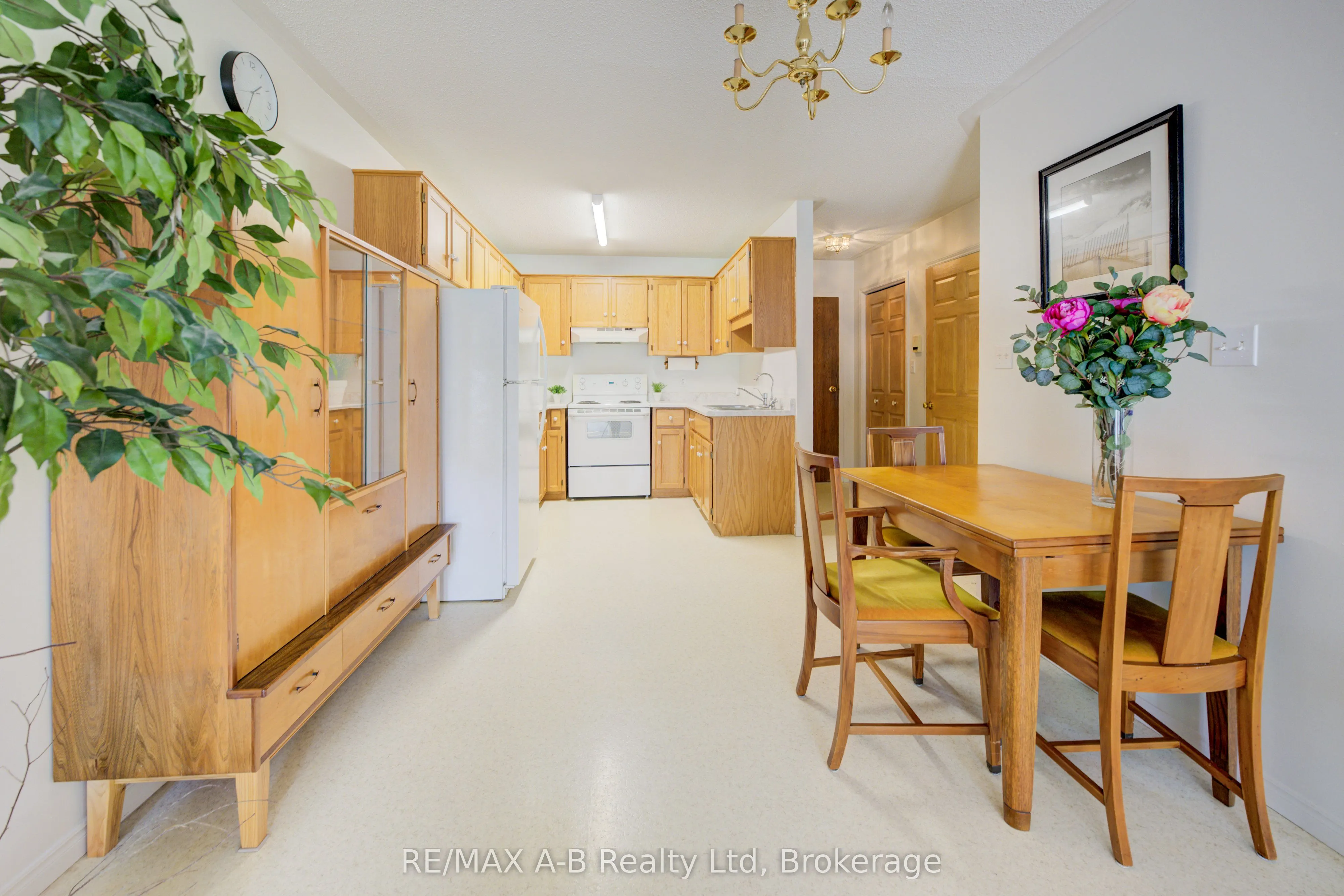 300 John Street S, #29