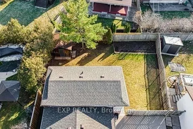 26 Greening Avenue