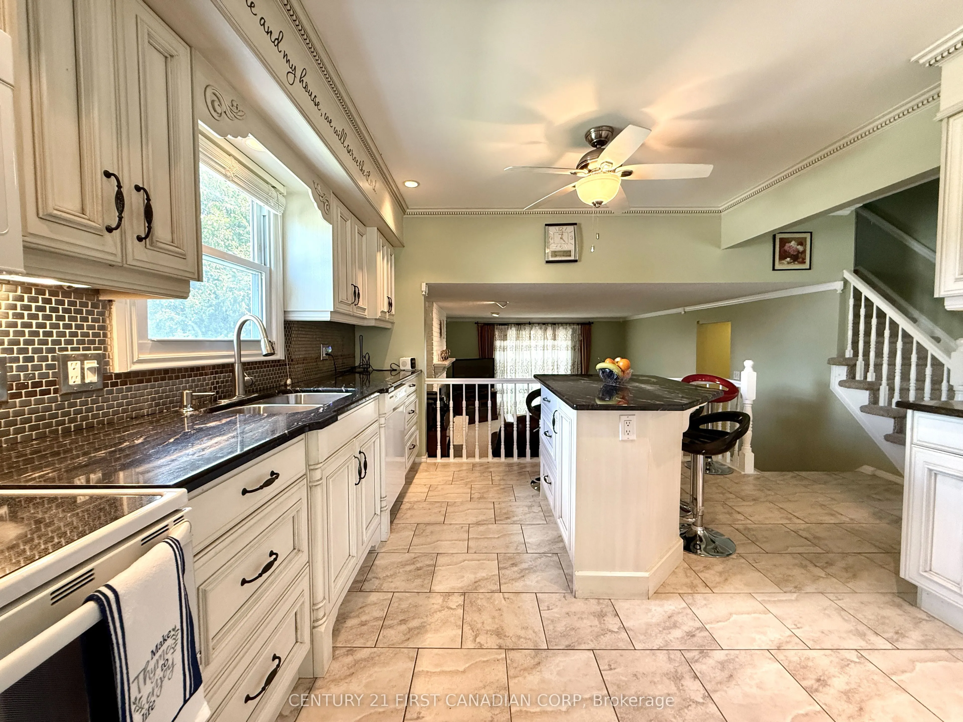 100 Hastings Crescent