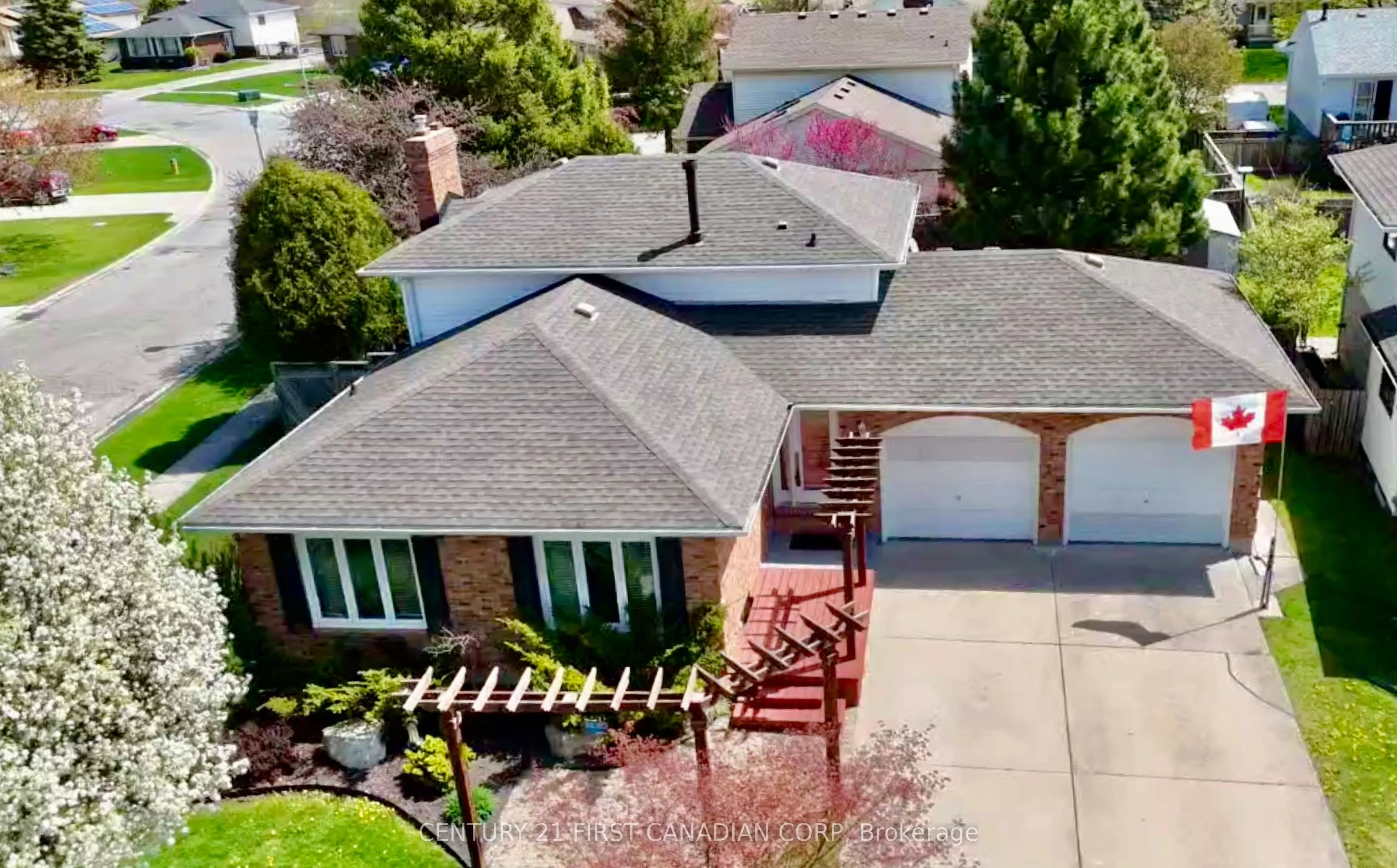 100 Hastings Crescent