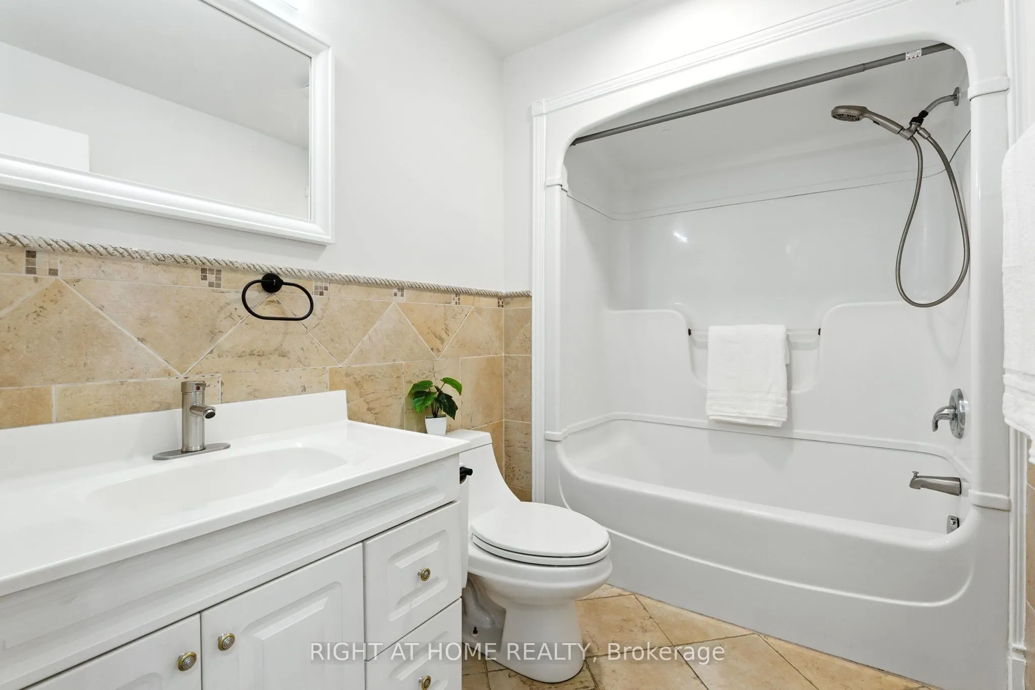 11 Harrisford Street, #15