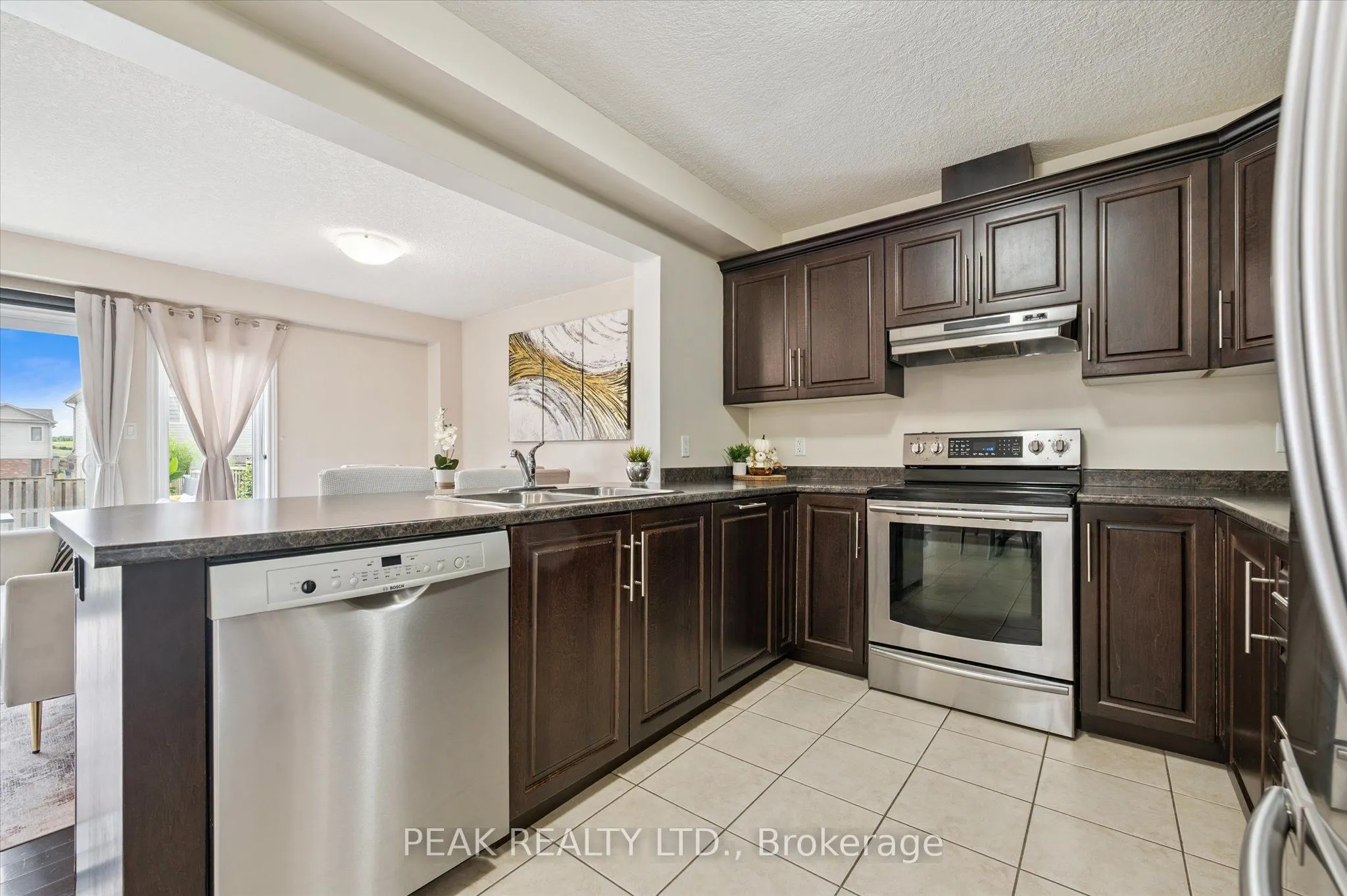 349 VINCENT Drive