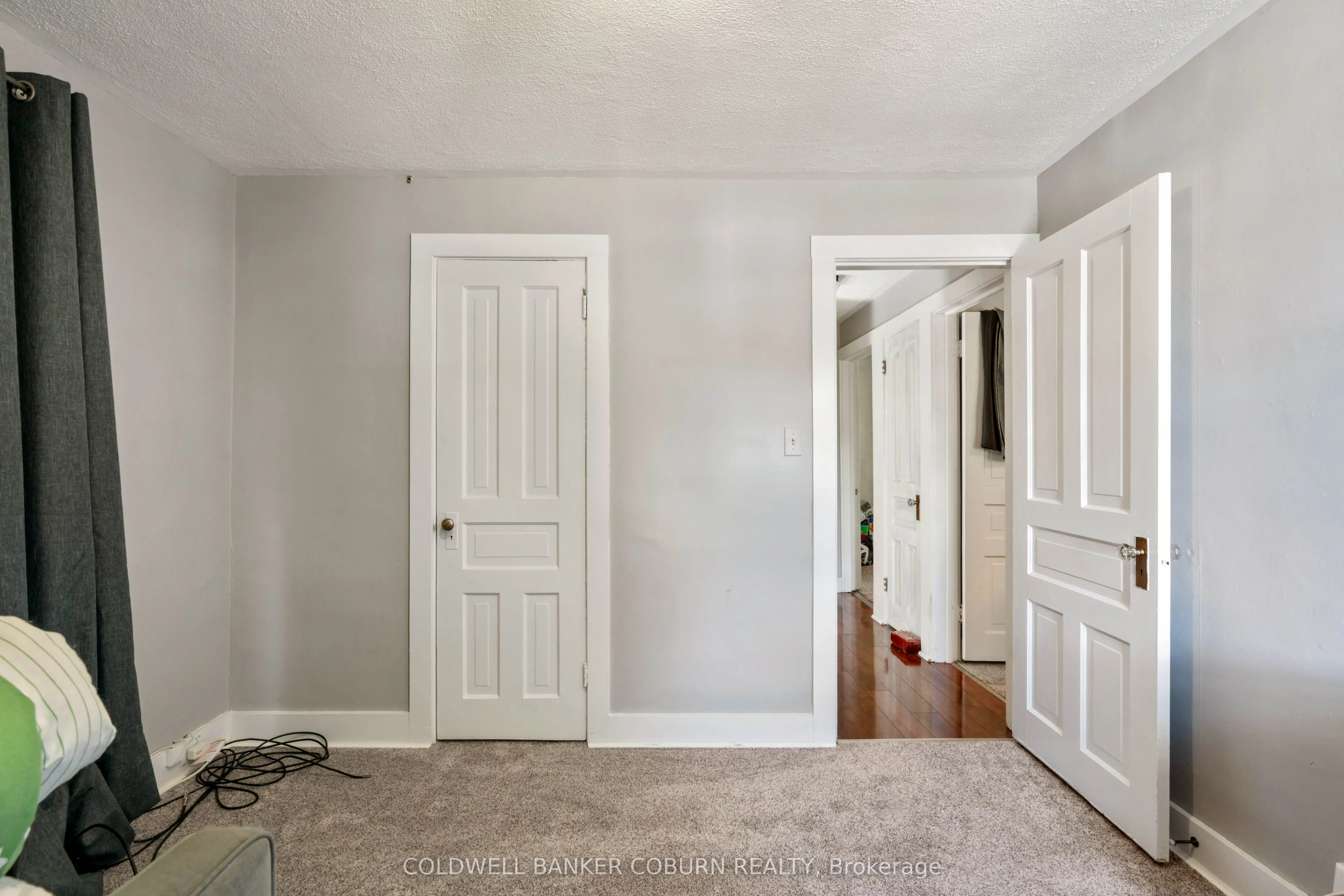 176 Pearl Street W