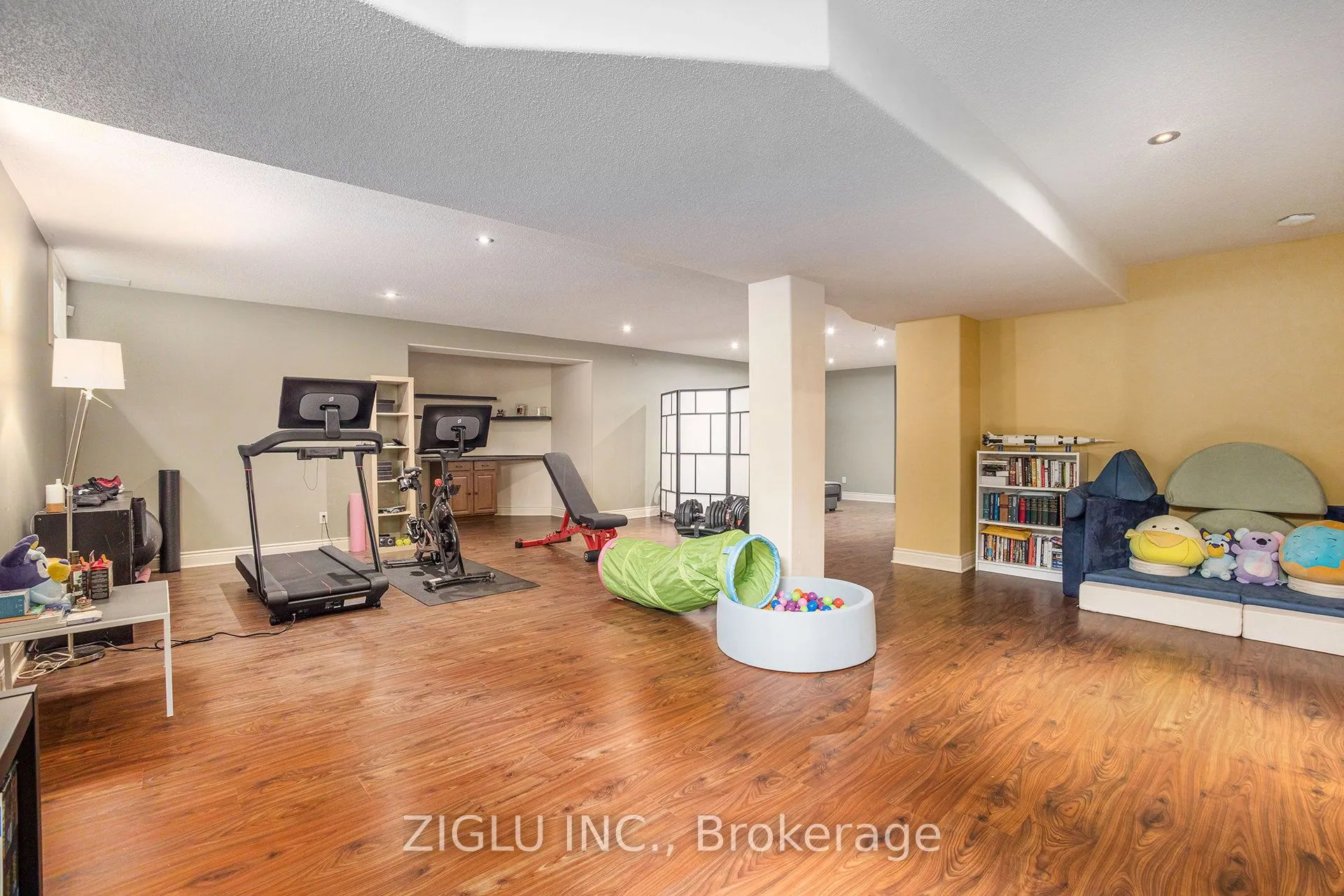 38 Oradea Crescent