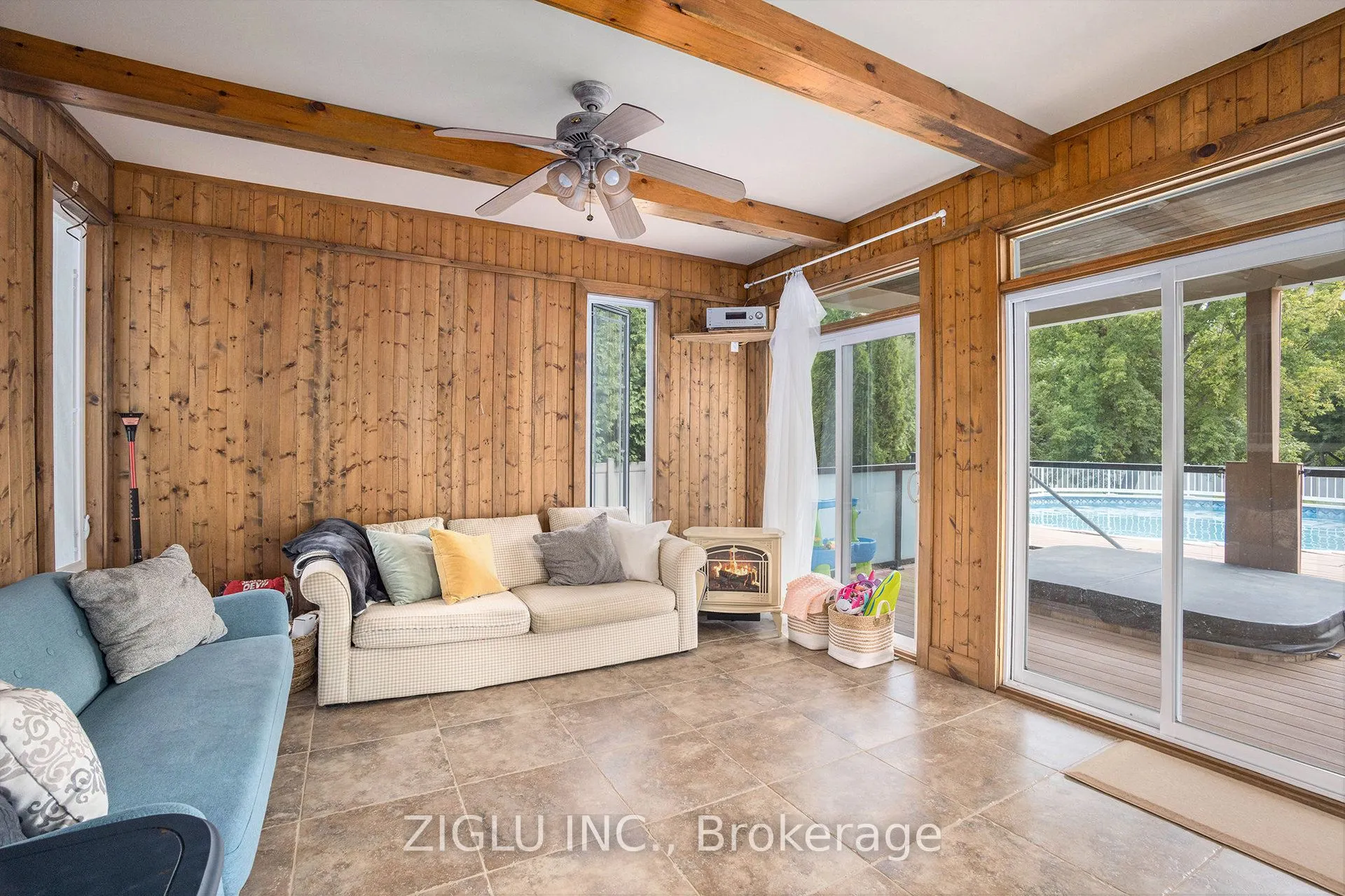 38 Oradea Crescent