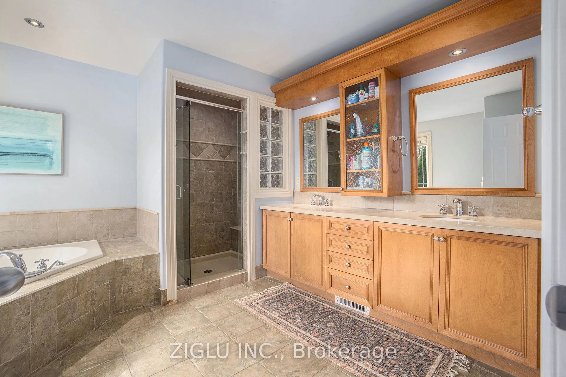 38 Oradea Crescent
