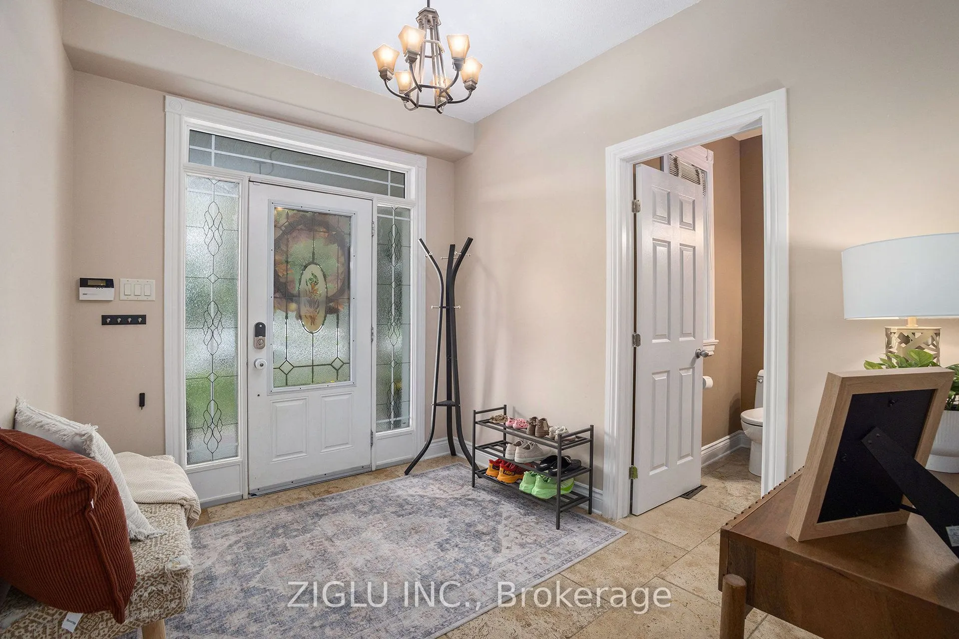 38 Oradea Crescent