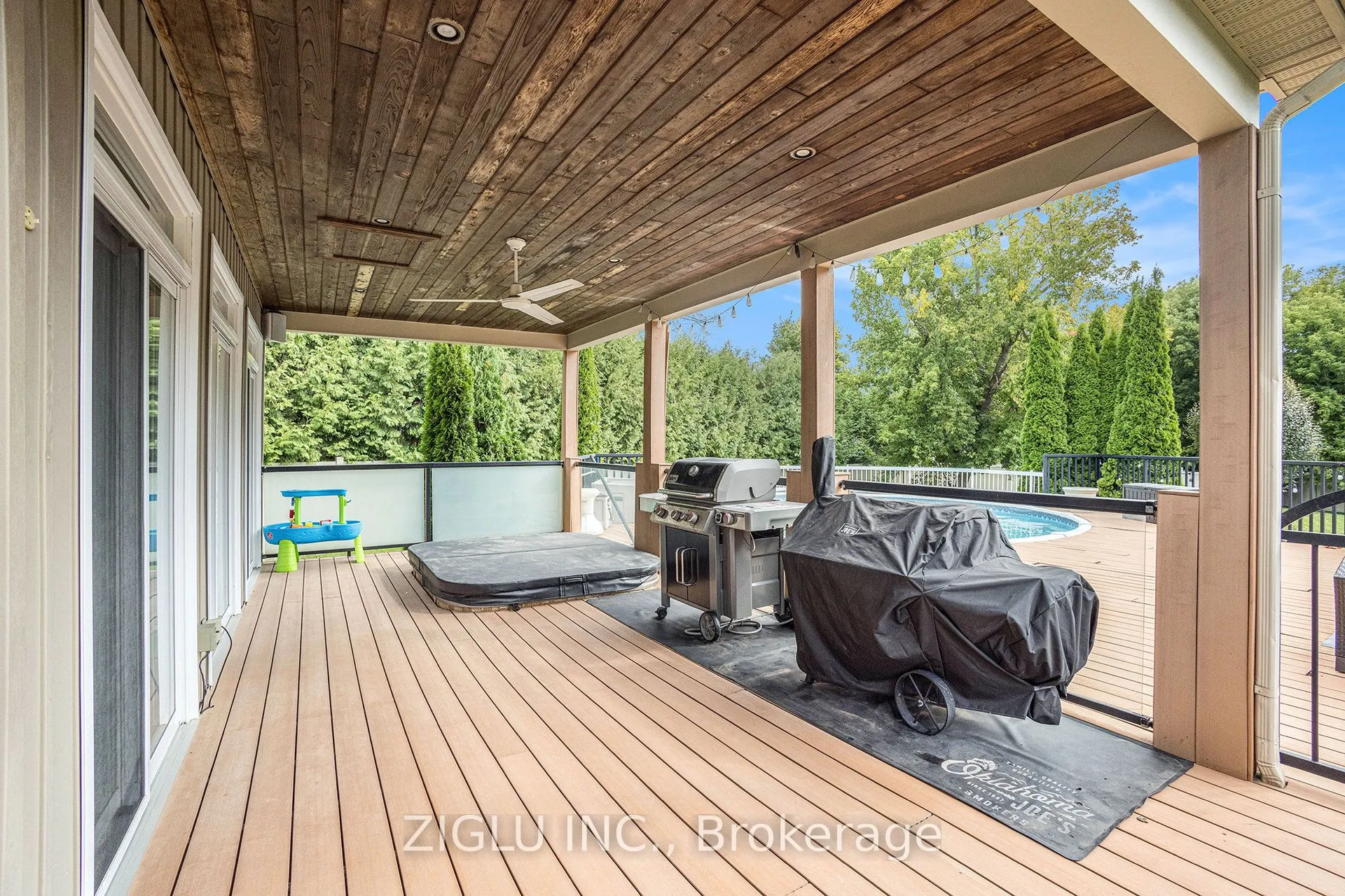 38 Oradea Crescent