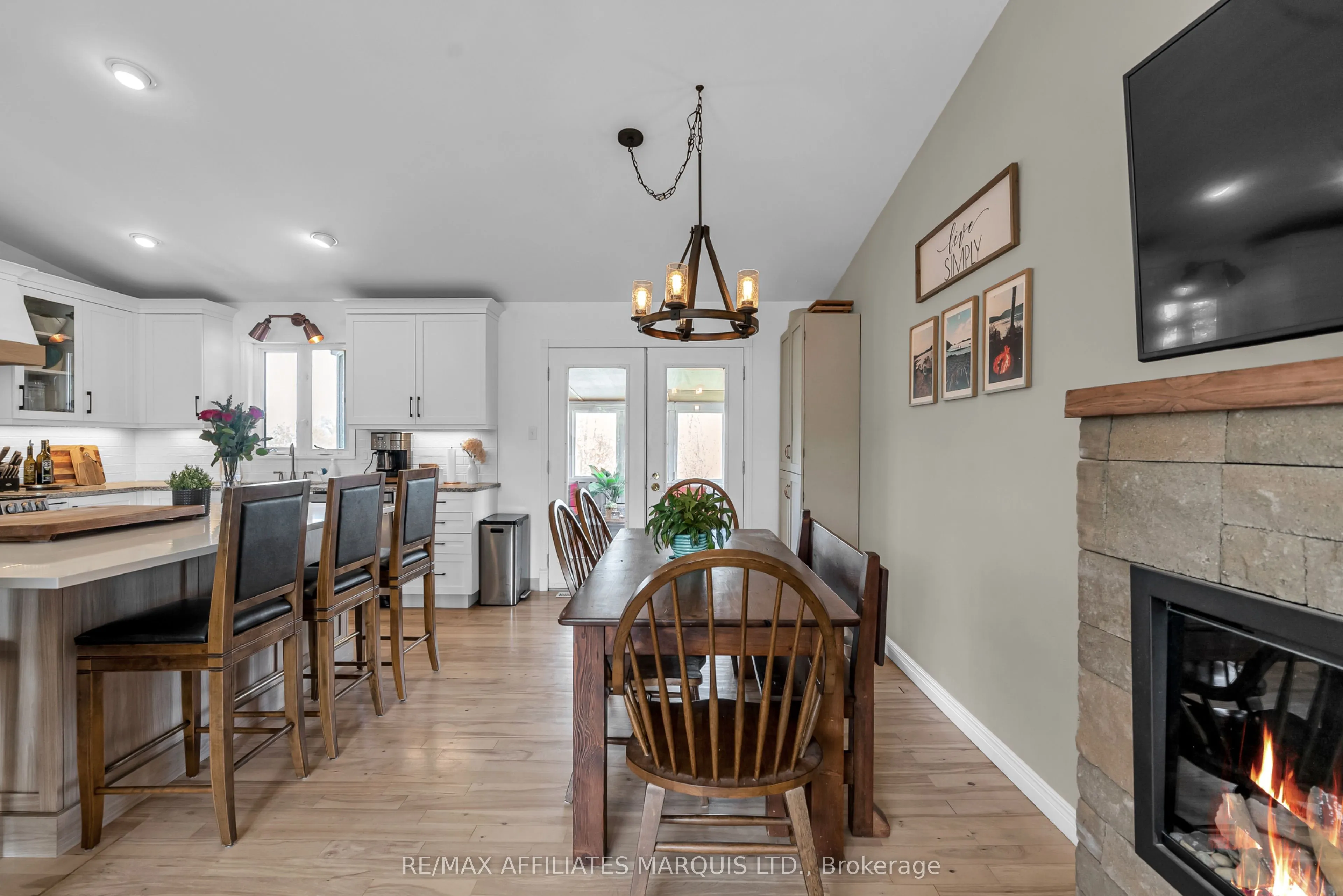 4239 County Rd 11 Road