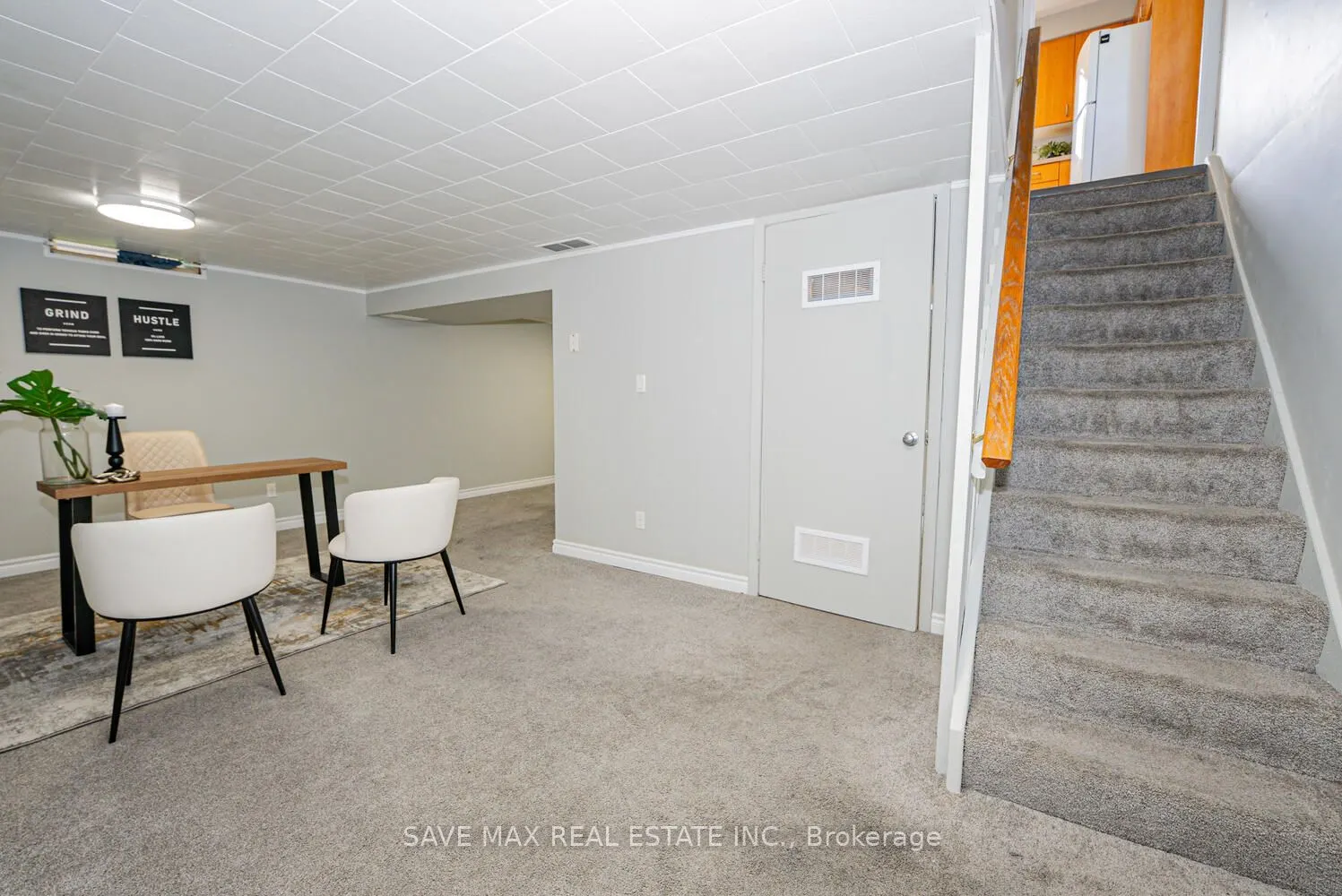 88 Harcourt Crescent
