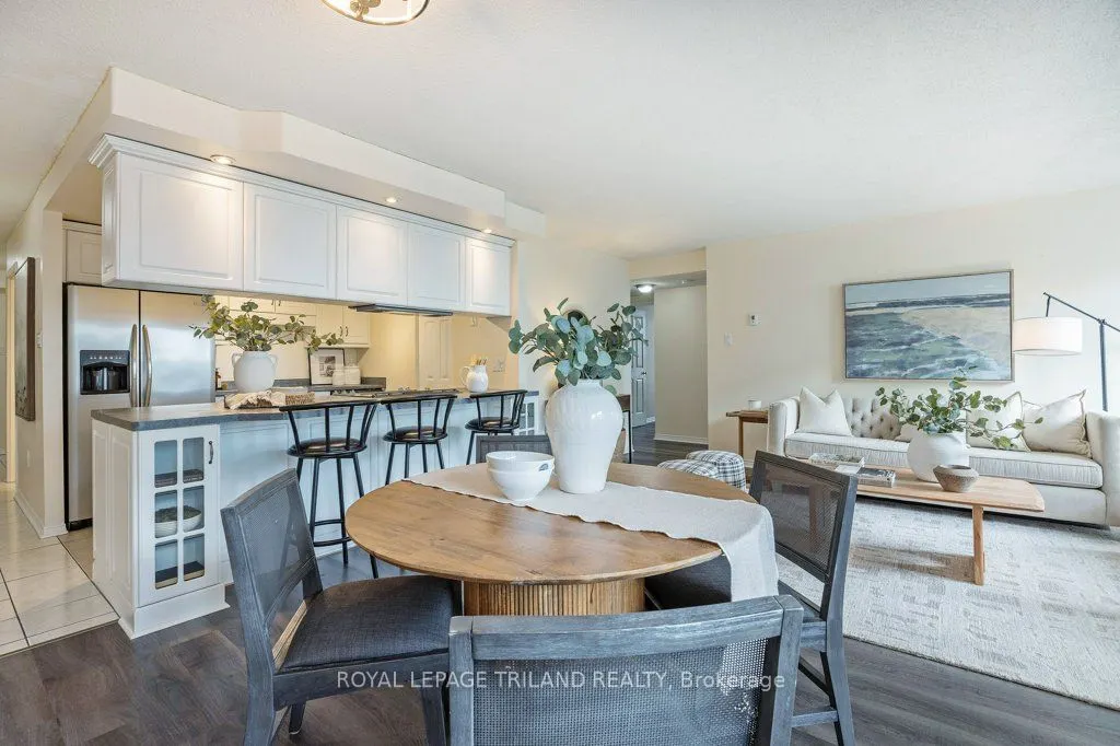 155 Kent Street, #1105