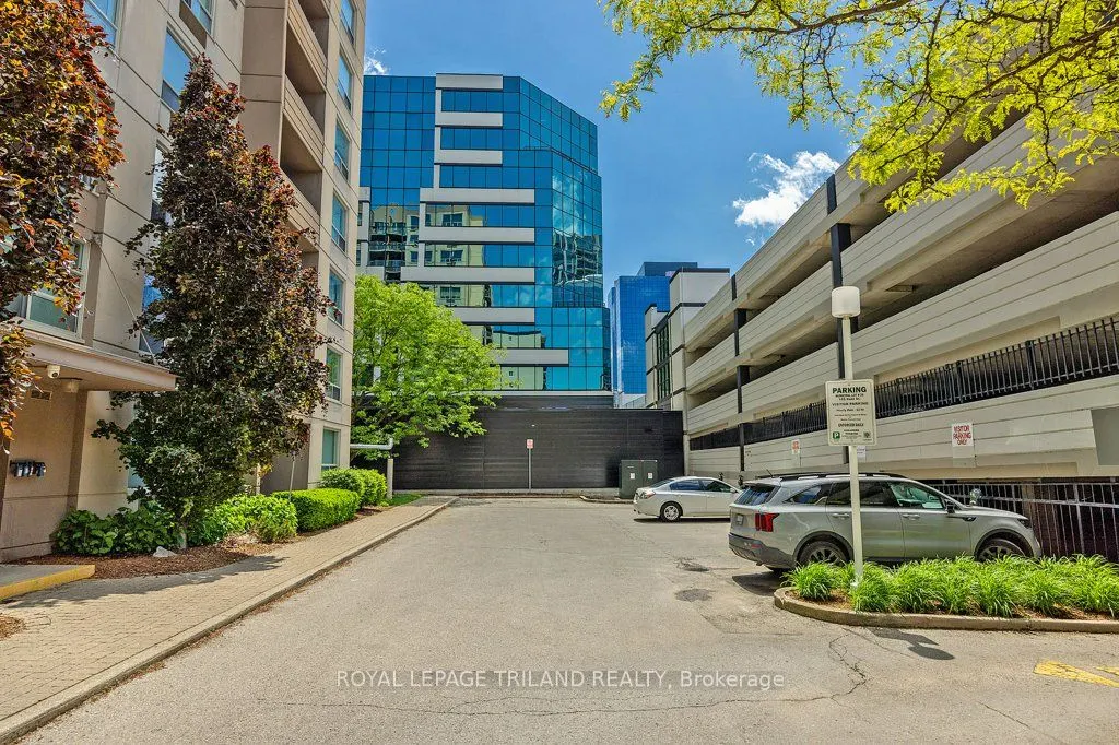 155 Kent Street, #1105